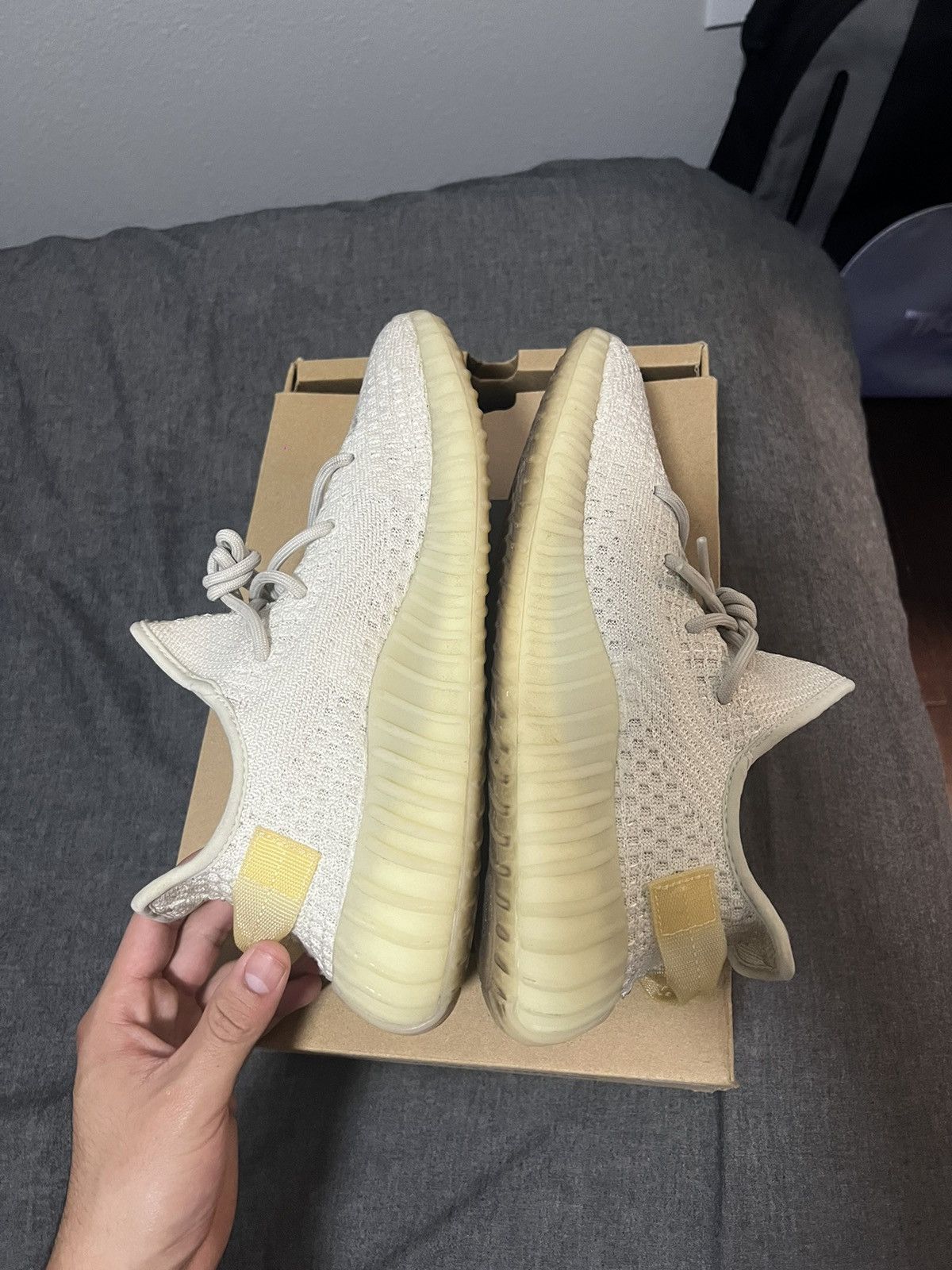 Adidas Yeezy Boost 350 V2 ‘Light’ Size US 9.5 / EU 42-43 - 6 Thumbnail