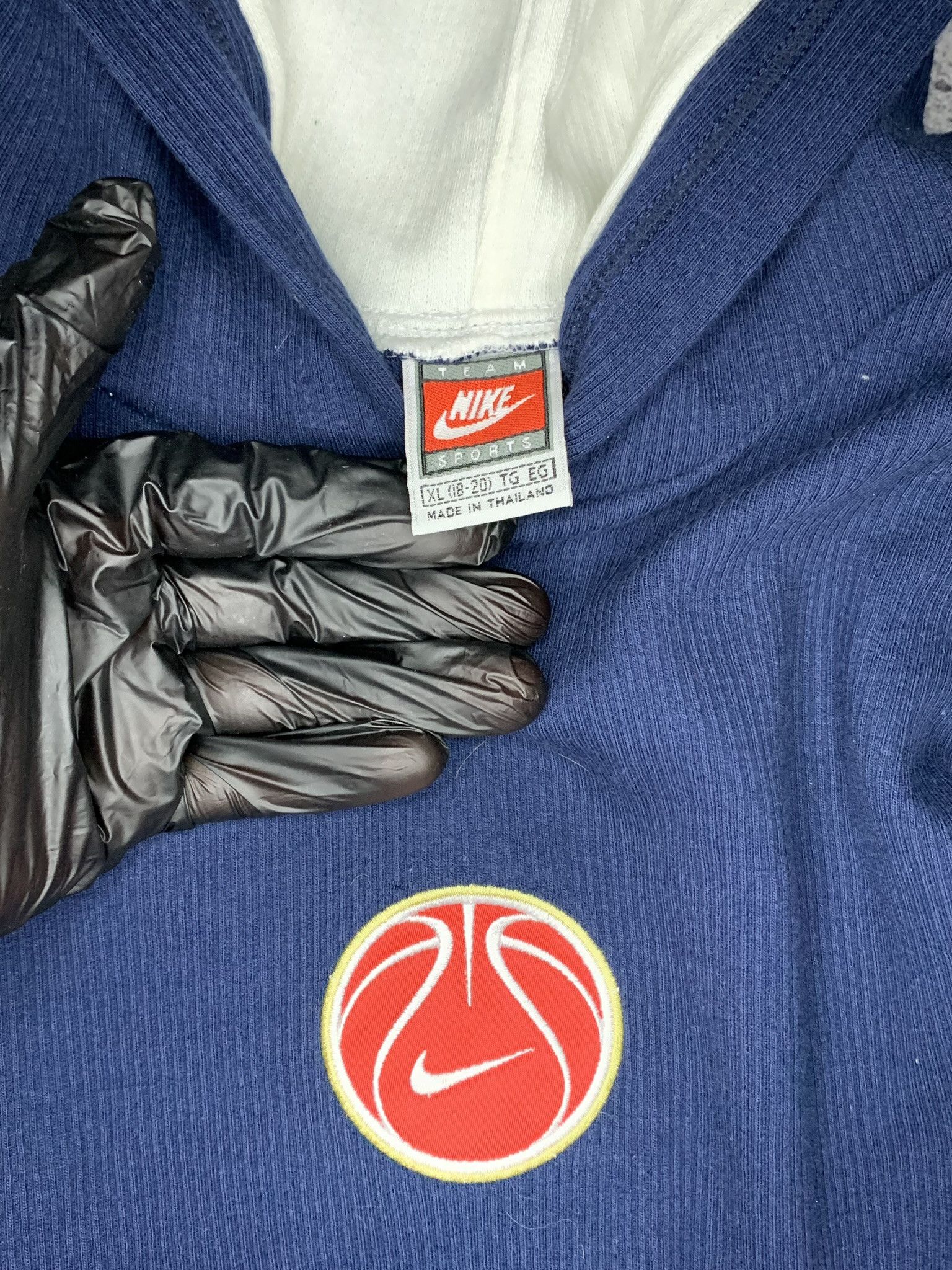 Nike Vintage 90s Nike Basketball Hoodie Size US M / EU 48-50 / 2 - 5 Thumbnail