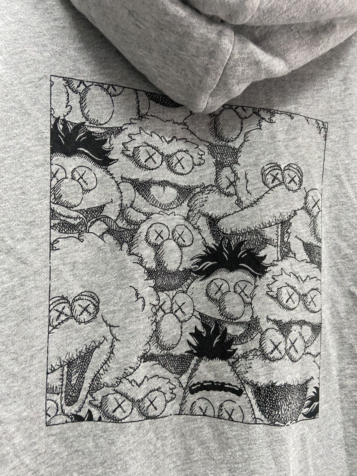Kaws × Uniqlo KAWS X UNIQLO SESAME STREET HOODIE Size US M / EU 48-50 / 2 - 6 Thumbnail