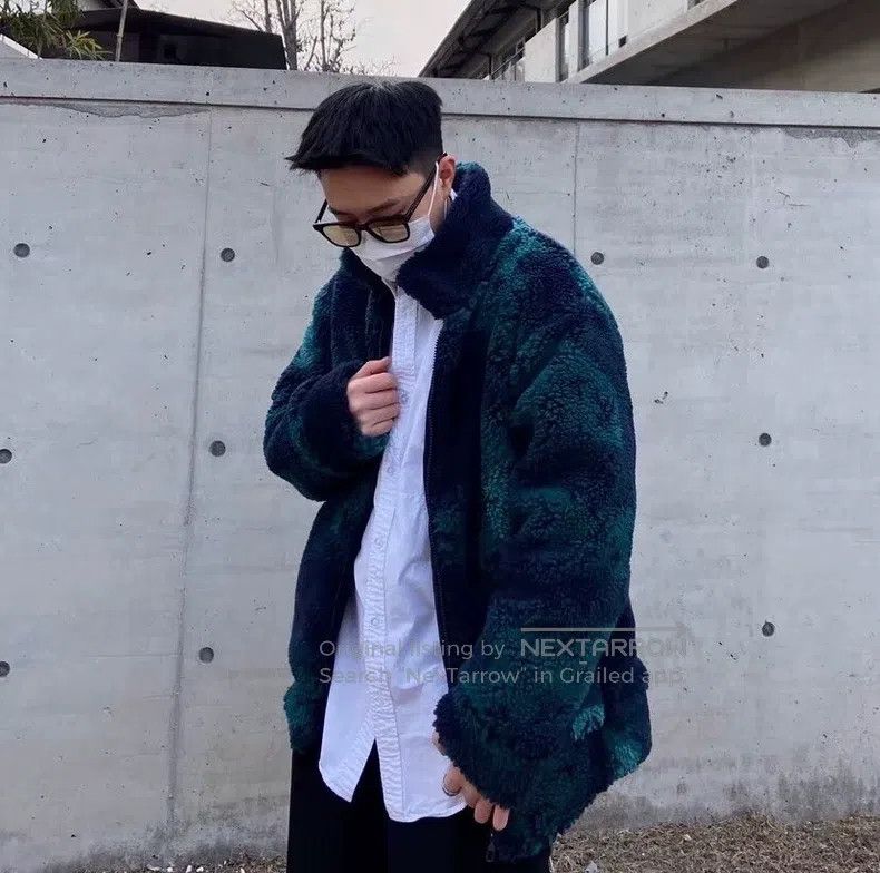Louis Vuitton Louis Vuitton 23 green logo presbyopic full print suede co Size US S / EU 44-46 / 1 - 8 Thumbnail