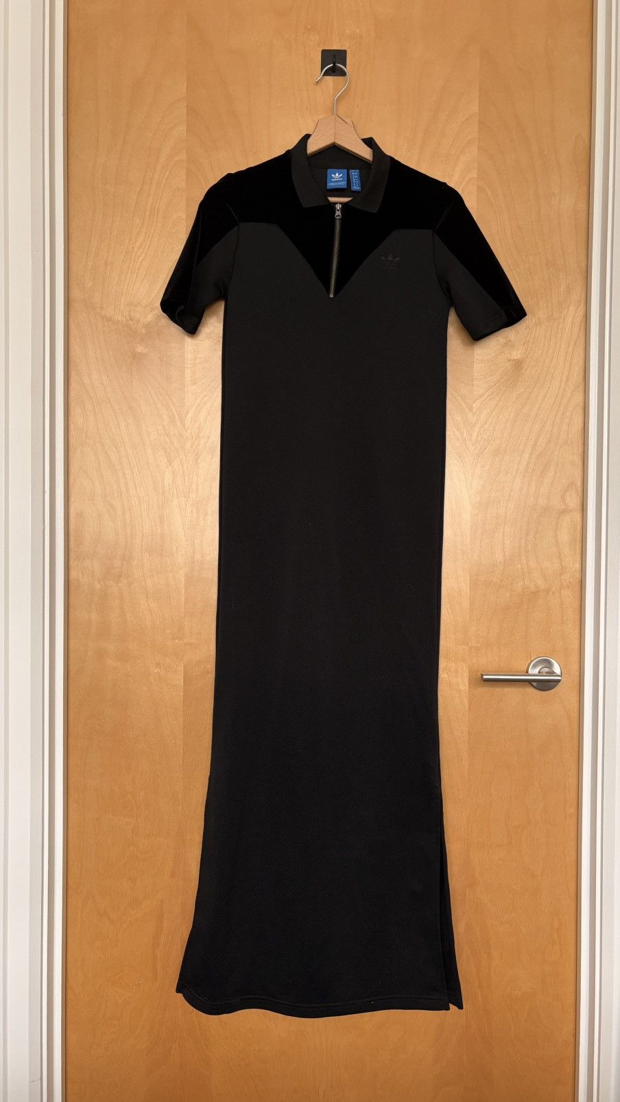 Adidas Black Adidas Velvet Vibes short sleeve maxi t-shirt dress Size S / US 4 / IT 40 - 1 Thumbnail
