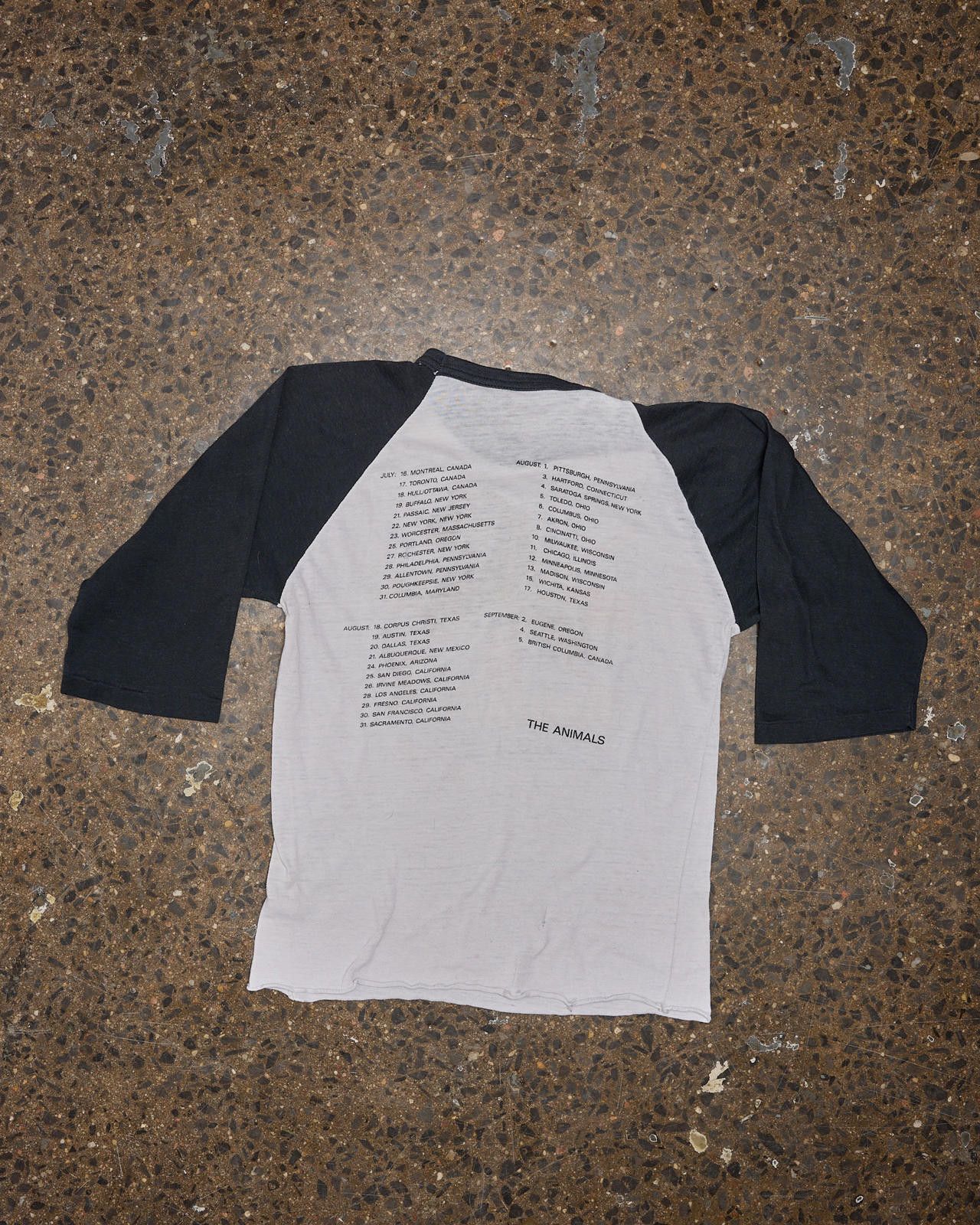 Designer 1983 animals world tour raglan shirt Size US S / EU 44-46 / 1 - 2 Thumbnail