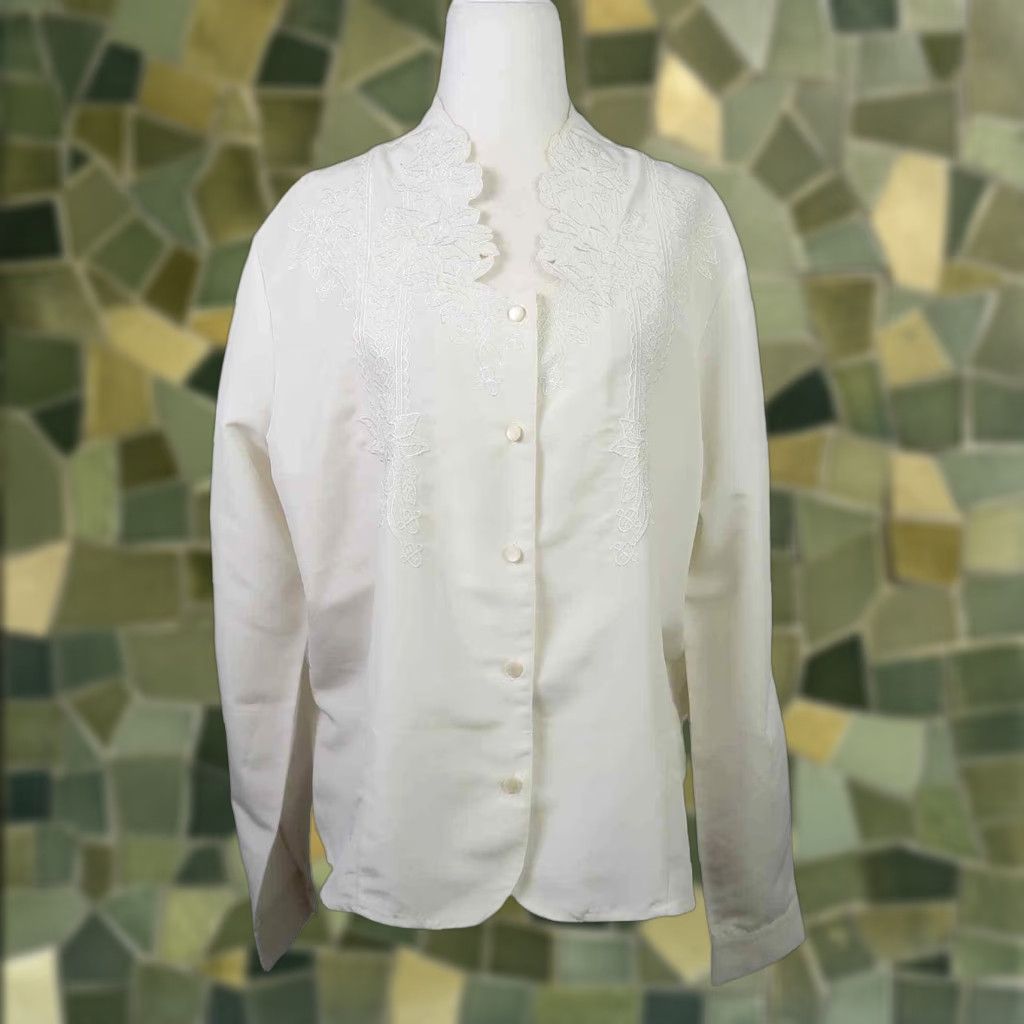 Vintage VINTAGE 90s cream floral embroidered button down blouse XL Women Long Sleeve Spring Fall Casual Womens Size XL / US 12-14 / IT 48-50 - 1 Thumbnail