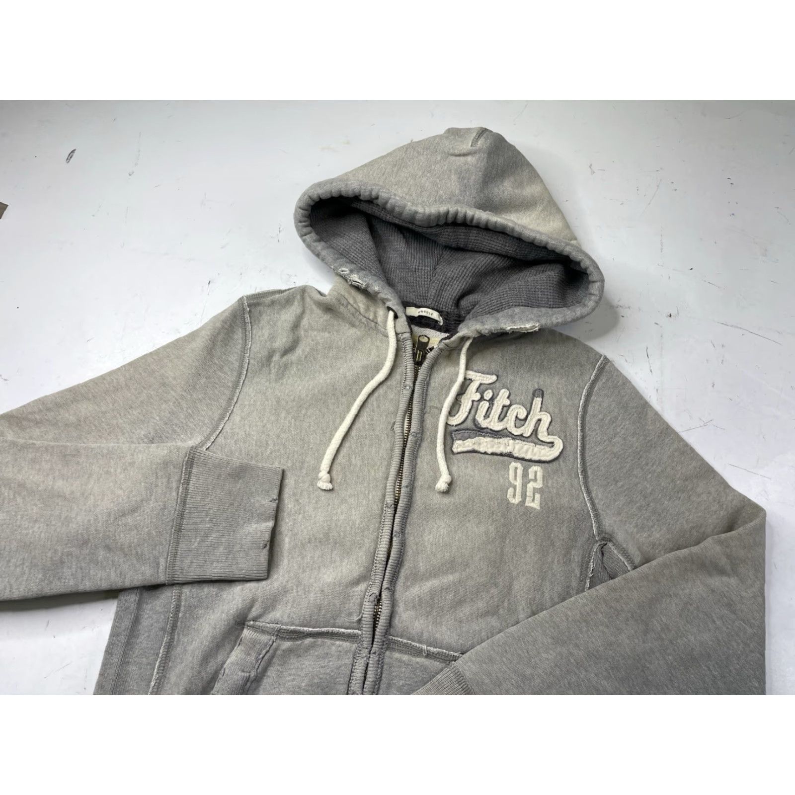Abercrombie & Fitch VINTAGE Abercrombie & Fitch Hoodie Men Medium Gray Distressed Full Zip Muscle Fit Sweater M Size US M / EU 48-50 / 2 - 2 Thumbnail