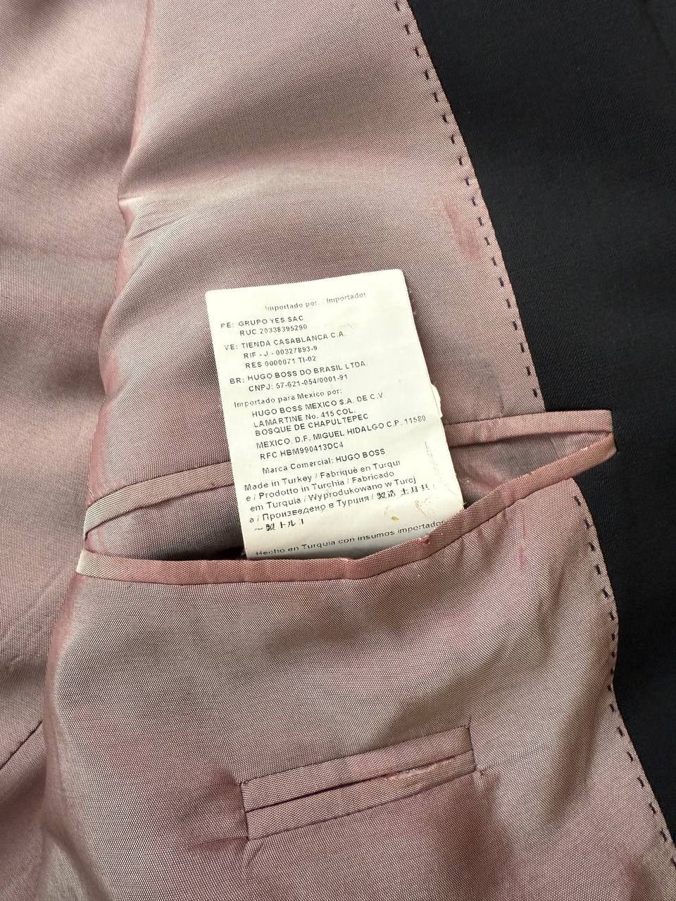 Hugo Boss Hugo Boss Black Blazer Pink Lining Size 40R - 7 Thumbnail