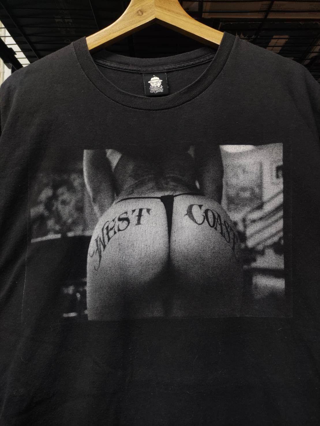 Rihanna Vtg 00's Estevan Oriol " West Coast " T-Shirt Size US L / EU 52-54 / 3 - 1 Thumbnail