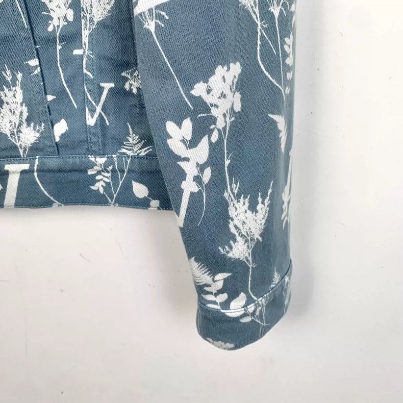 Louis Vuitton Louis Vuitton 22 blue logo floral print full-print cotton Size US M / EU 48-50 / 2 - 5 Thumbnail