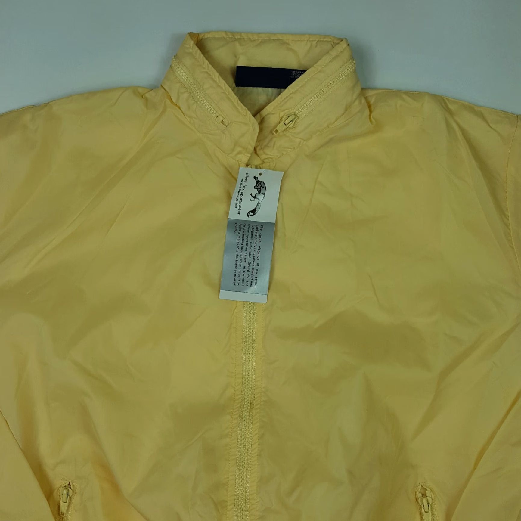 Etro VINTAGE Silver Fox Windbreaker Jacket Mens L Yellow 80s Retro Full Zip Hidden Hood Stree Size US L / EU 52-54 / 3 - 2 Thumbnail