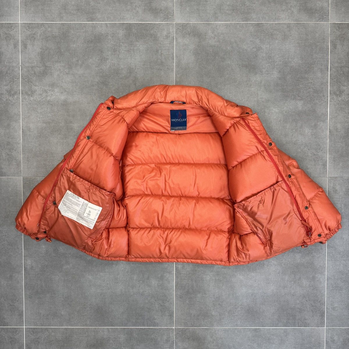 Moncler Vintage 90s Moncler Grenoble Puffer Down Jacket Men Size 2 Size US M / EU 48-50 / 2 - 15 Thumbnail