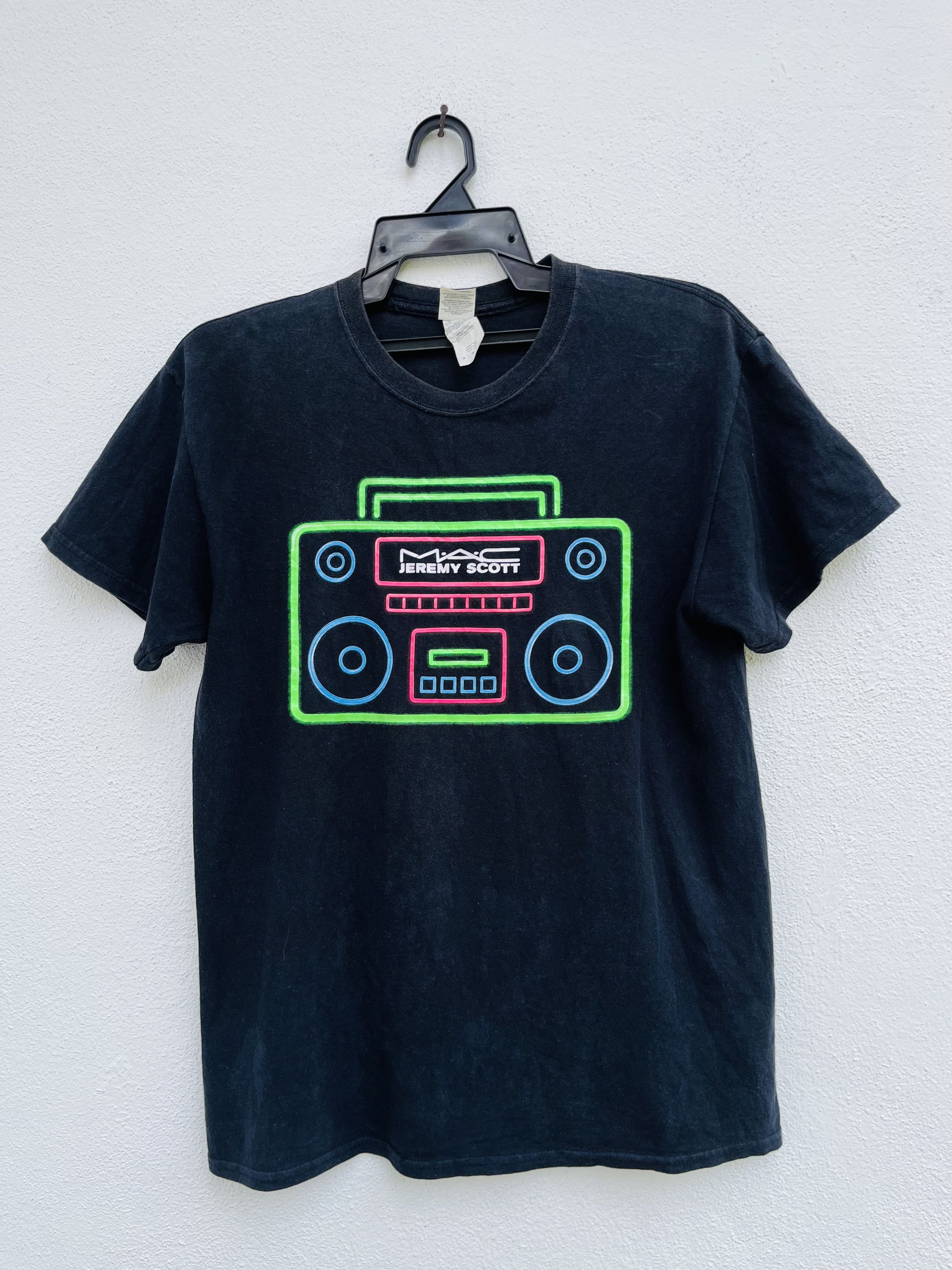 Band Tees × Japanese Brand Vintage Jeremy Scott Cassette Music Radio Shirt Size US M / EU 48-50 / 2 - 1 Thumbnail