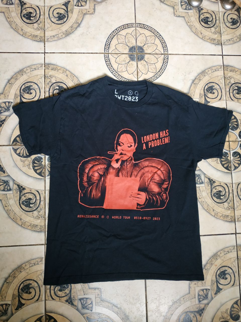 Beyonce Beyonce Renaissance Tour London Has A Problem Tee L Size US L / EU 52-54 / 3 - 5 Thumbnail