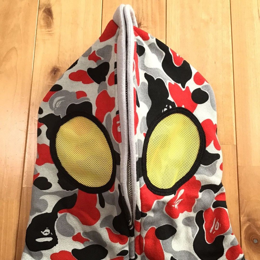 Bape Ultraman × BAPE camo full zip hoodie a bathing ape Size US M / EU 48-50 / 2 - 3 Thumbnail