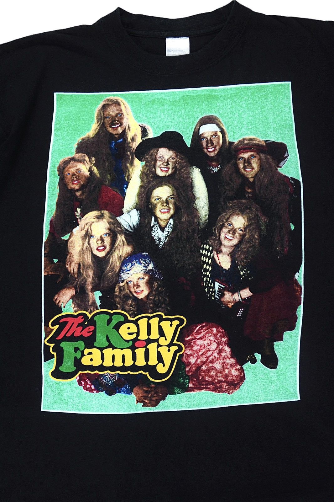 Band Tees Vintage 90s The Kelly Family Graphic Band t-shirt Size US L / EU 52-54 / 3 - 8 Thumbnail