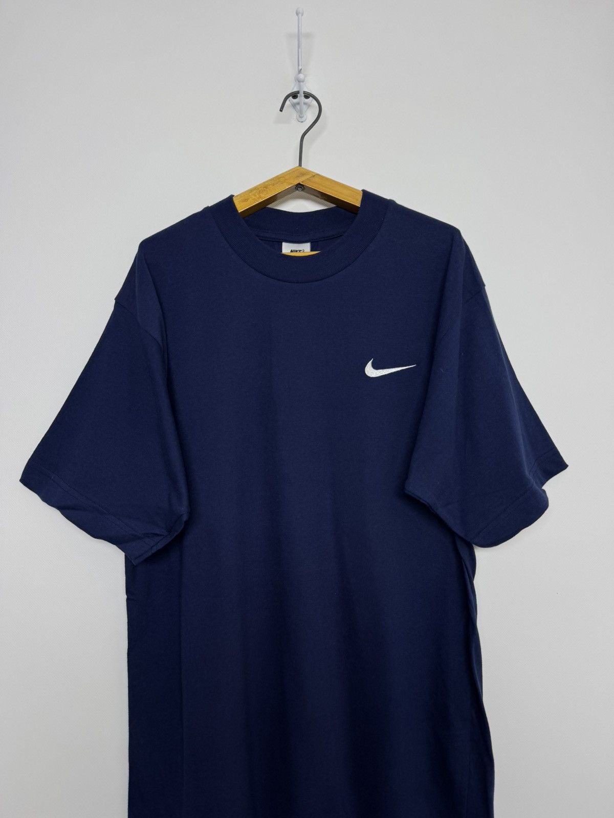 Nike Vintage Nike Swoosh T-Shirt 90’s Size US S / EU 44-46 / 1 - 4 Thumbnail