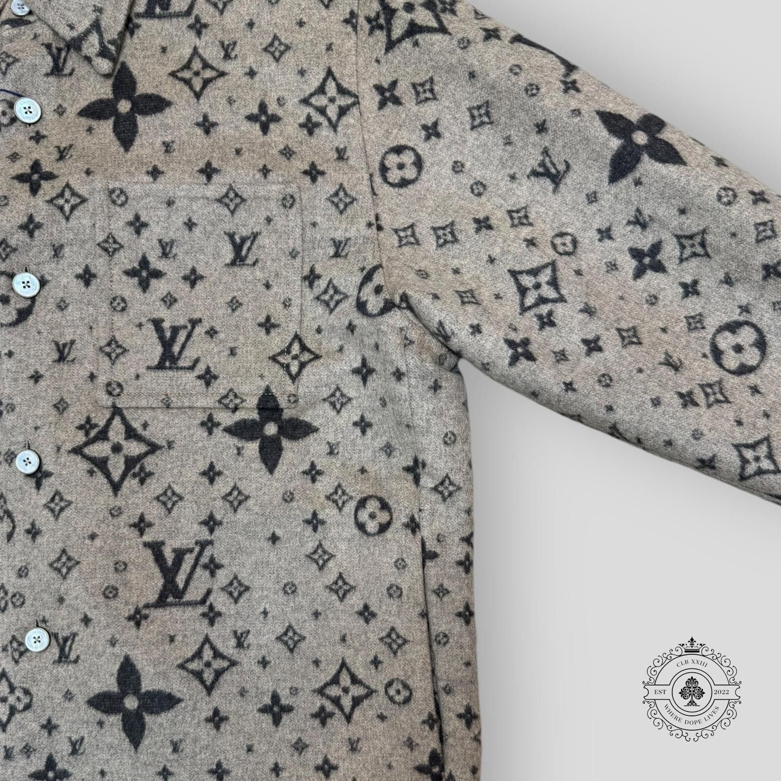 Louis Vuitton Louis Vuitton Monogram Cashmere Overshirt in Beige/Grey Size US L / EU 52-54 / 3 - 2 Thumbnail