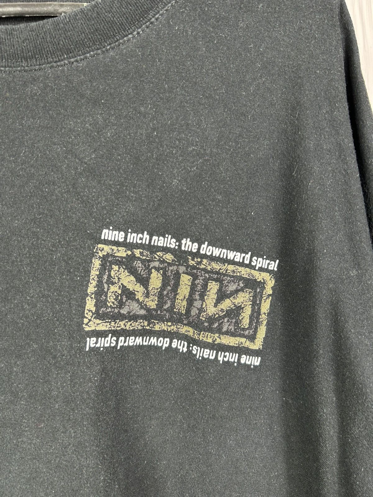Band Tees Vintage NIN Nine Inch Nails The Downward Spiral Album Tee XL Size US XL / EU 56 / 4 - 13 Thumbnail