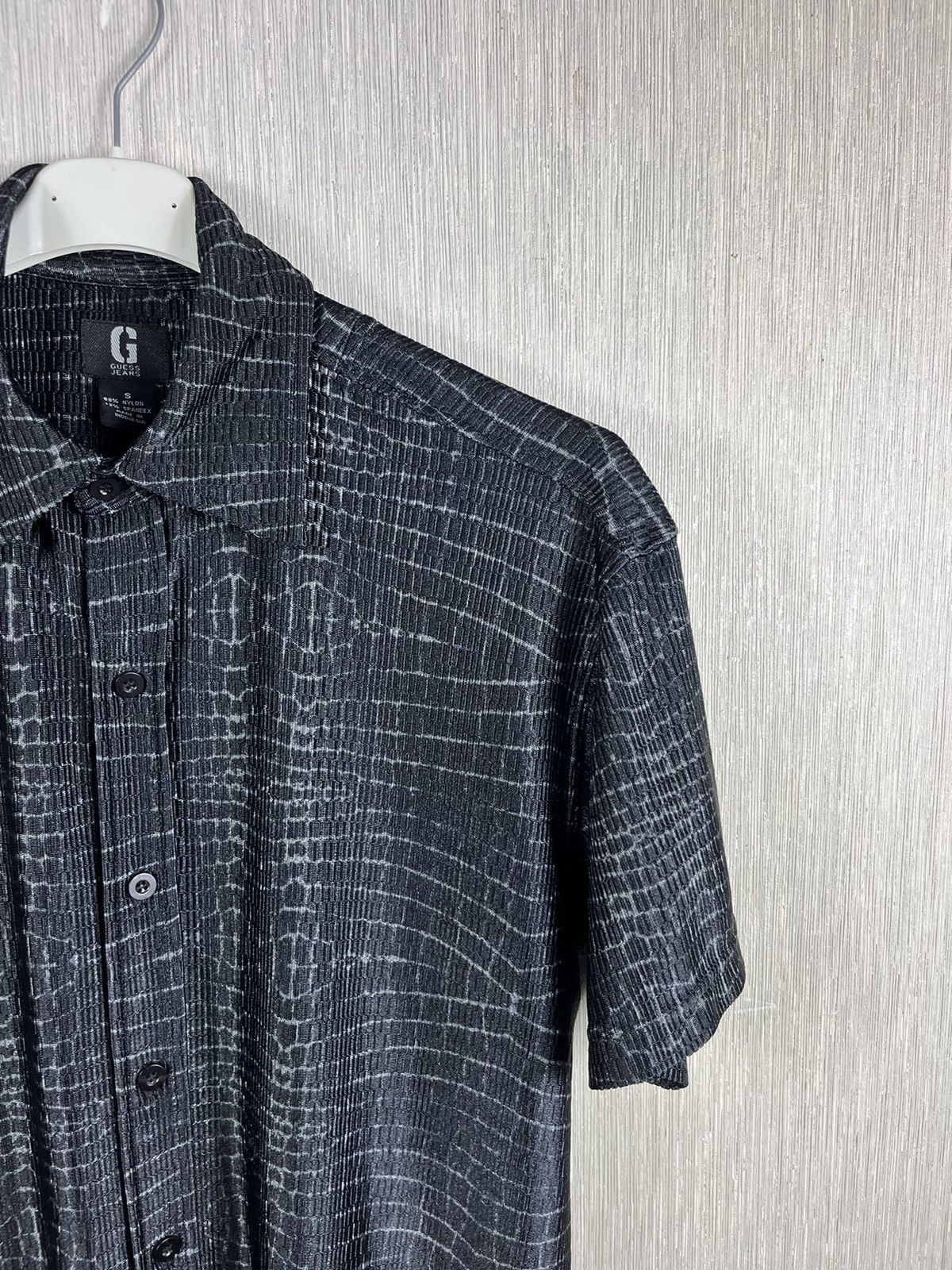 Guess × Vintage Vintage Guess USA nylon crocodile skin short sleeve shirt Size US S / EU 44-46 / 1 - 3 Thumbnail
