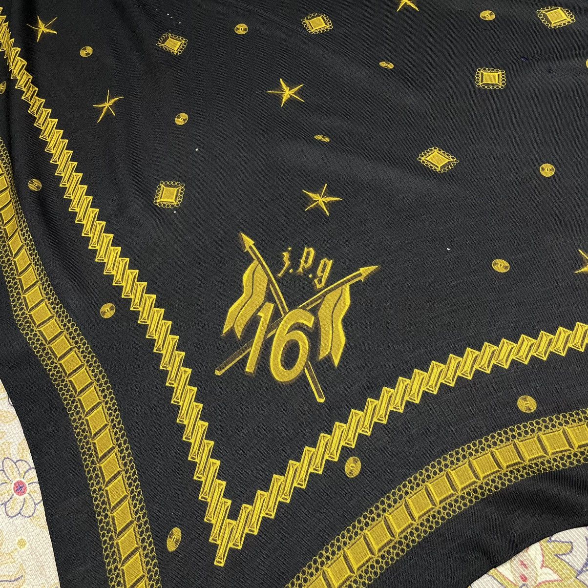 Jean Paul Gaultier Vintage Jean Paul Gaultier big Scarf top shirt Size ONE SIZE - 20 Thumbnail