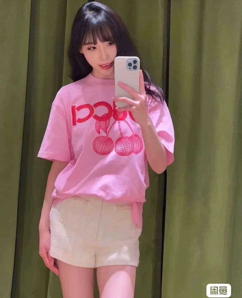 Gucci GucciCherry letter embroidery short-sleeved T-shirt 2503-Ne Size M / US 6-8 / IT 42-44 - 7 Thumbnail
