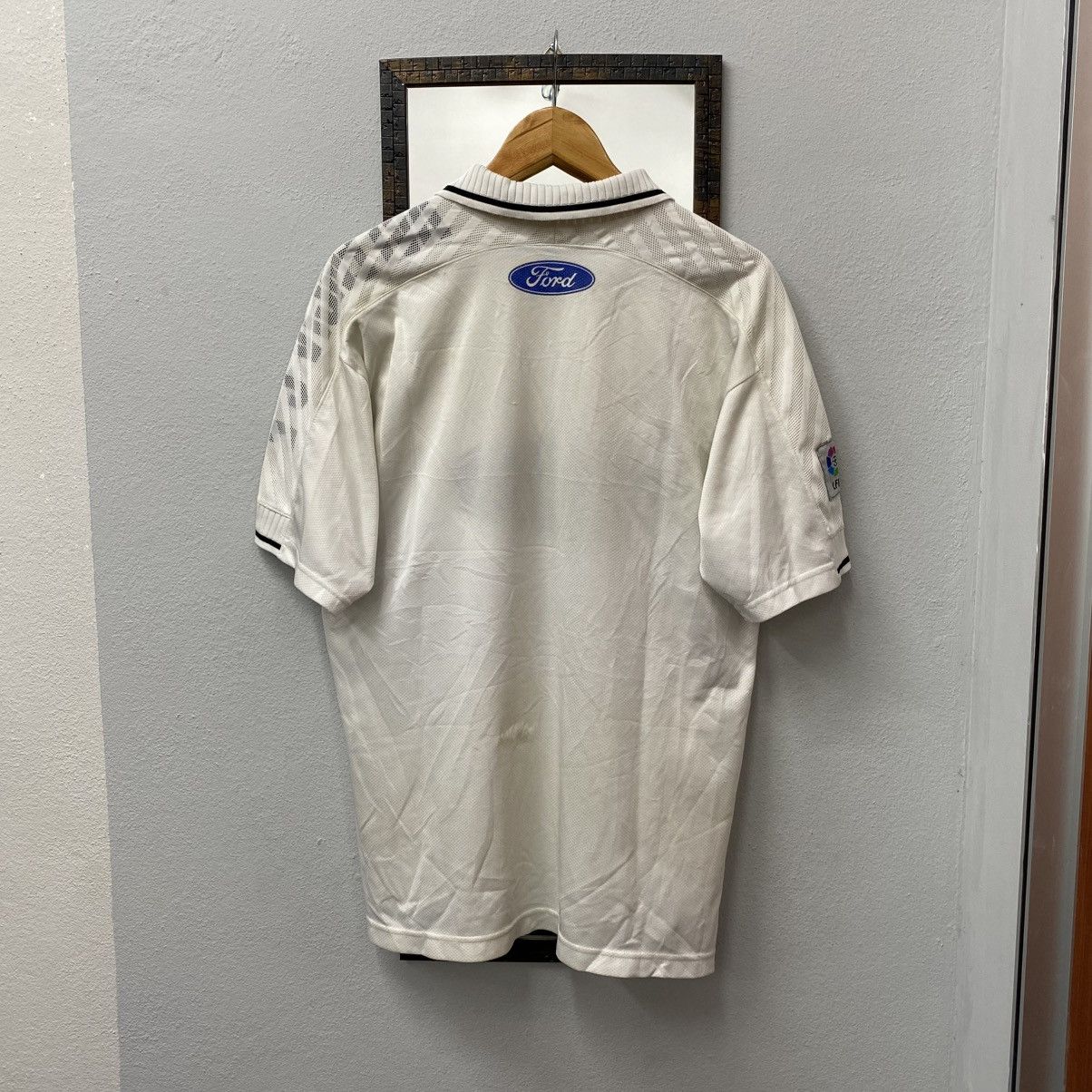 Vintage Vintage 97/98 VALENCIA CF La Liga Home Kit Luanvi Jersey Size US L / EU 52-54 / 3 - 10 Thumbnail