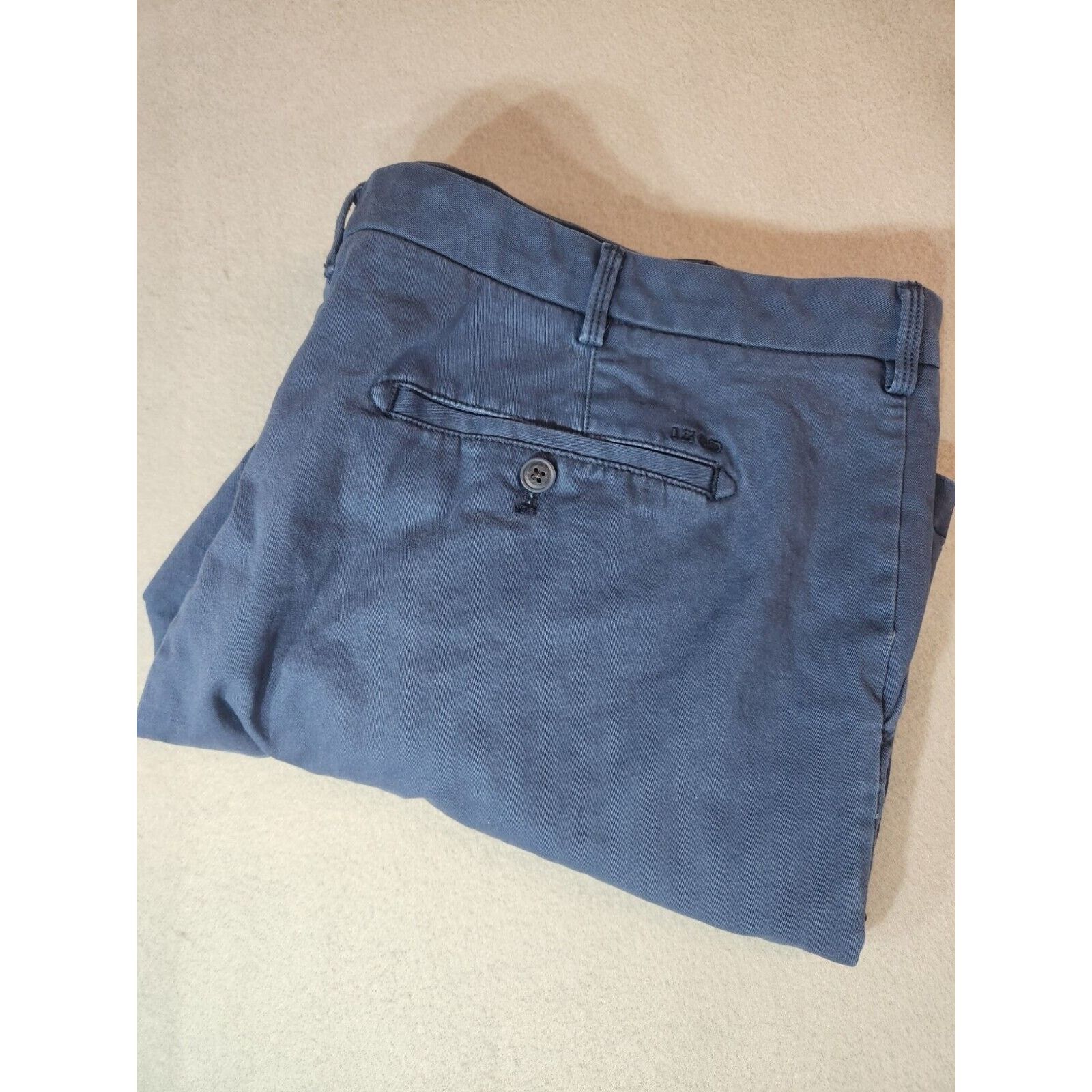 Izod IZOD Saltwater Shorts Mens 42 x 9.5in Blue Stretch Size US 42 / EU 58 - 1 Thumbnail