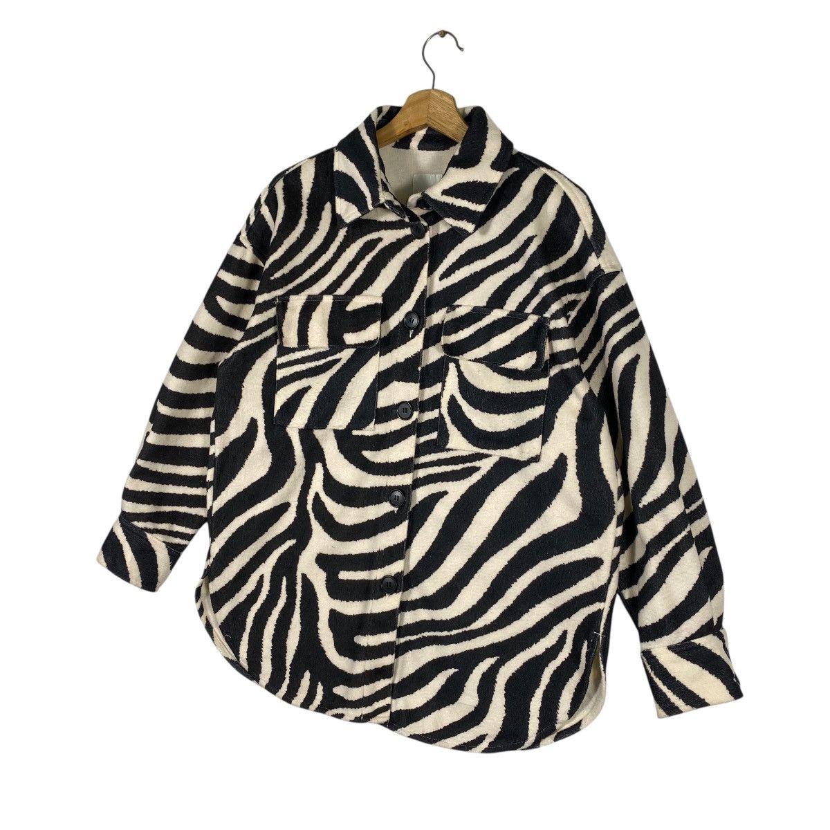 H&M Japanese Brand Light Beige Zebra Print Felted Shirt jacket Size S / US 4 / IT 40 - 2 Thumbnail
