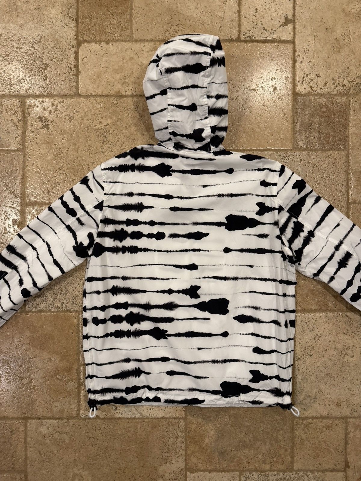 Burberry Burberry Tisci Watercolor Abstract Econyl Print Logo Hoodie Size US L / EU 52-54 / 3 - 10 Thumbnail