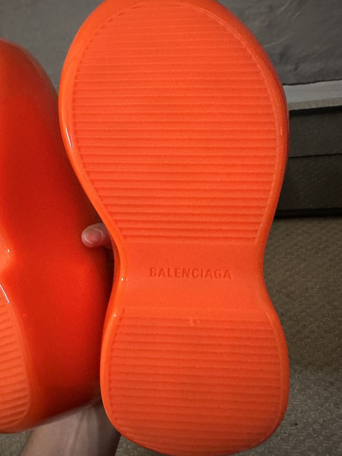 Balenciaga Balenciaga Technoclog neon orange mule size 41 Size US 8 / EU 41 - 6 Thumbnail