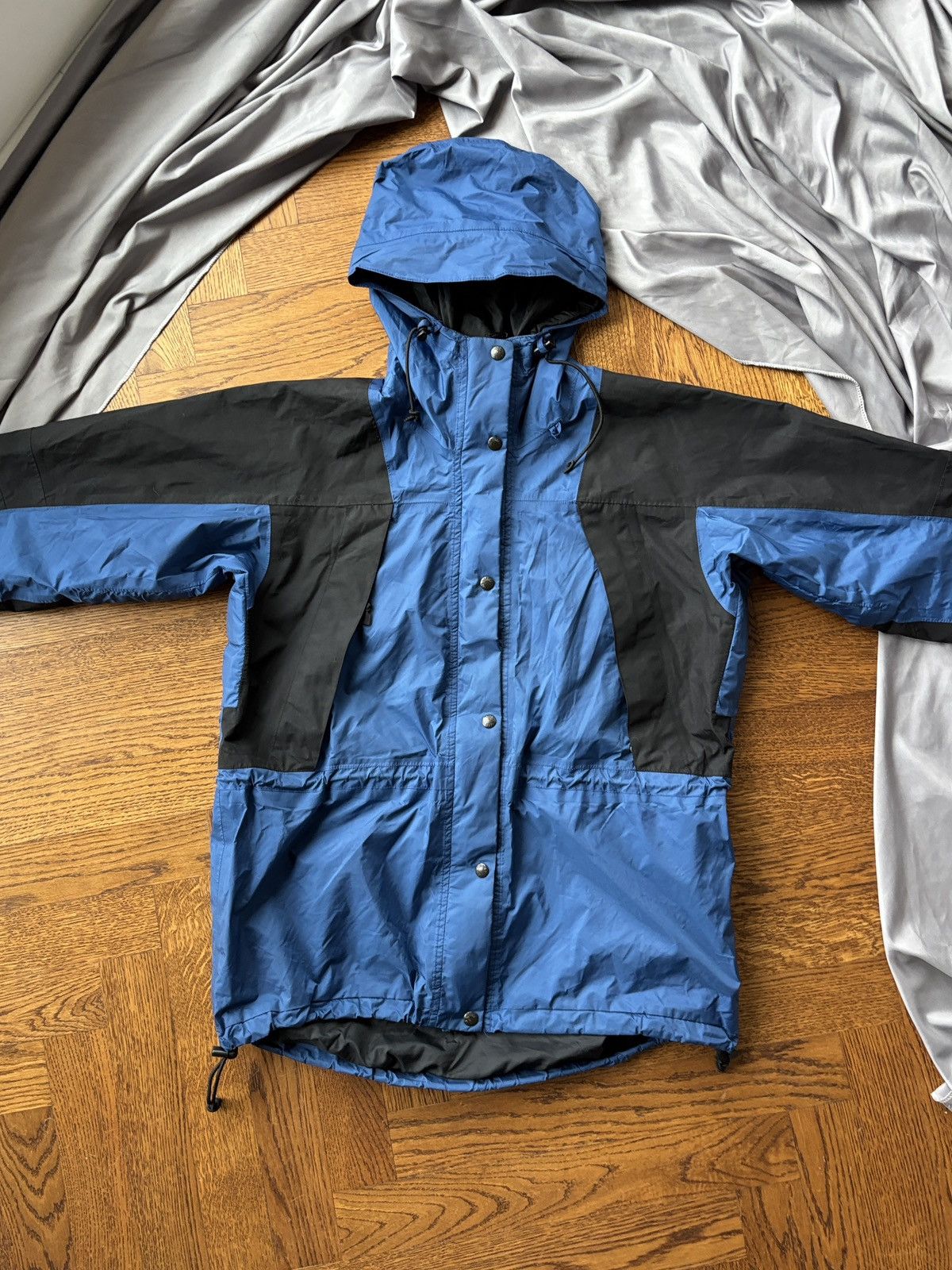 Goretex × The North Face × Vintage Vintage North Face Gore-tex Shell Jacket 1990s TNF Extreme M Size US M / EU 48-50 / 2 - 14 Thumbnail