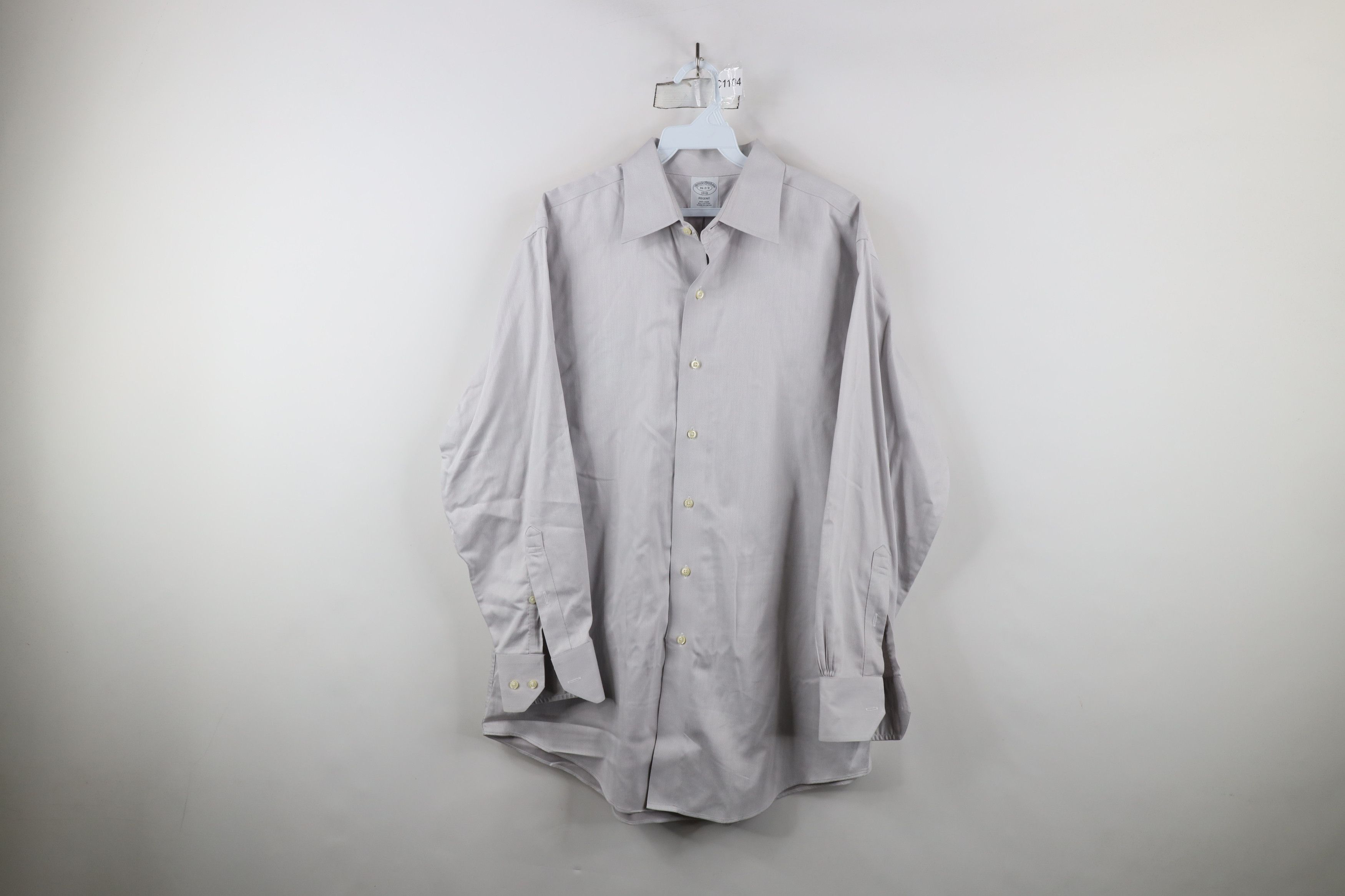 Brooks Brothers × Vintage Vintage Brooks Brothers Herringbone Collared Button Shirt Size US M / EU 48-50 / 2 - 1 Thumbnail