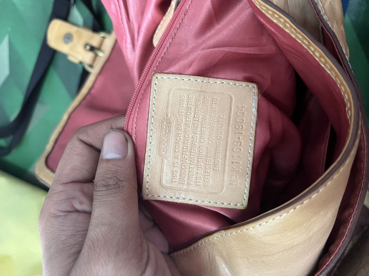 Coach × Leather × Vintage Vintage Coach Leather Tote Bag Size ONE SIZE - 7 Thumbnail