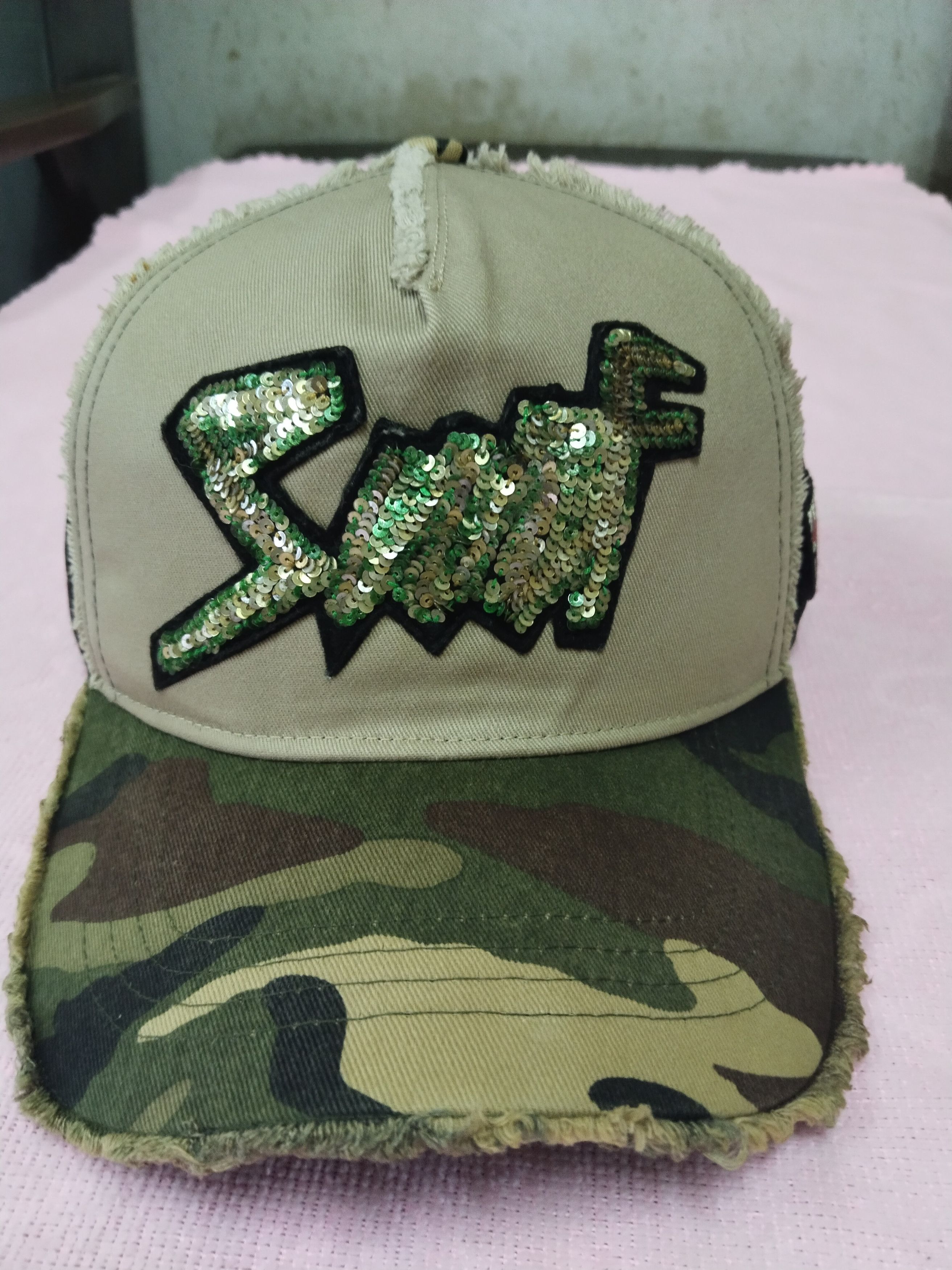 Designer × Japanese Brand DESIGNER YOSHINORI KOTAKE BLING-BLING DISTRESSED CAMO CAP Size ONE SIZE - 2 Thumbnail