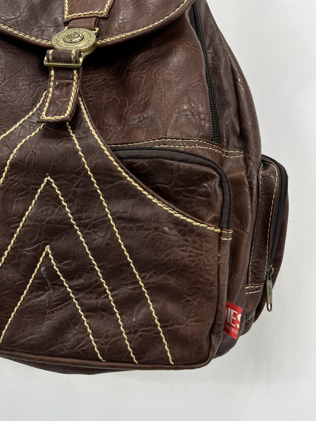 Diesel × Diesel Black Gold Vintage Diesel 90s Leather Backpack Sling Bag 90s Size ONE SIZE - 9 Thumbnail