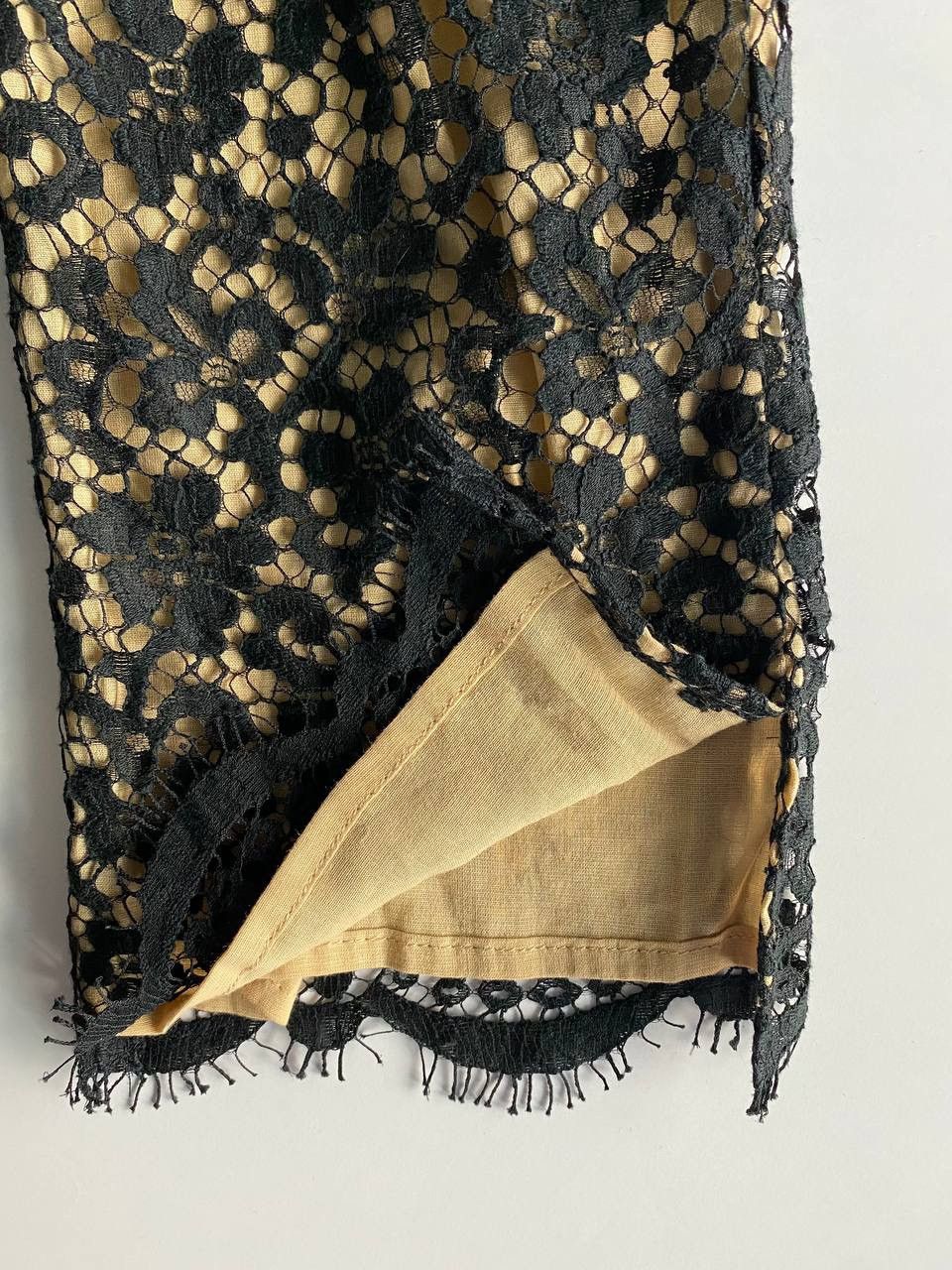 Moschino Vintage MOSCHINO DONNA Lace Ensemble Size 30" / US 8 / IT 44 - 14 Thumbnail