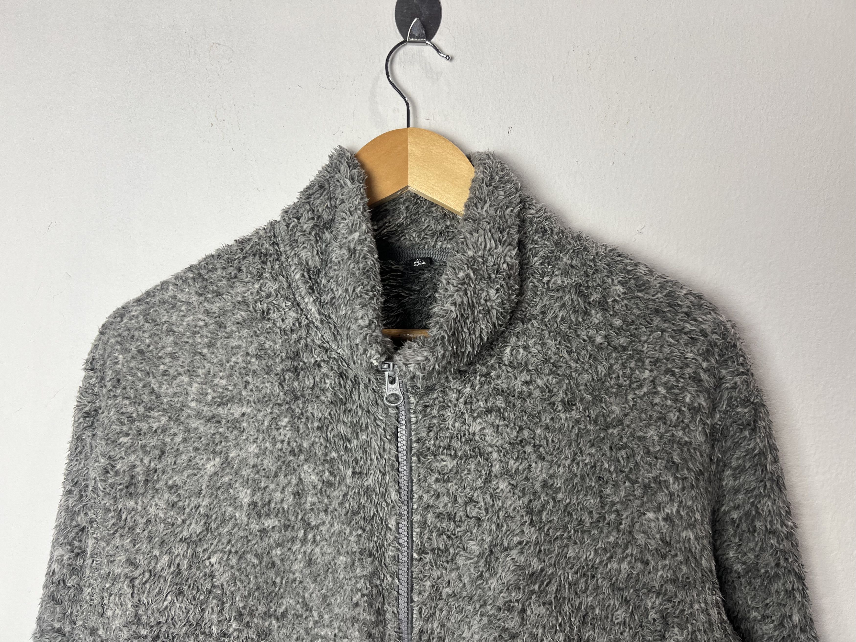 Uniqlo Uniqlo Fluffy Yarn Fleece Full Zip Jacket Size US XL / EU 56 / 4 - 3 Thumbnail