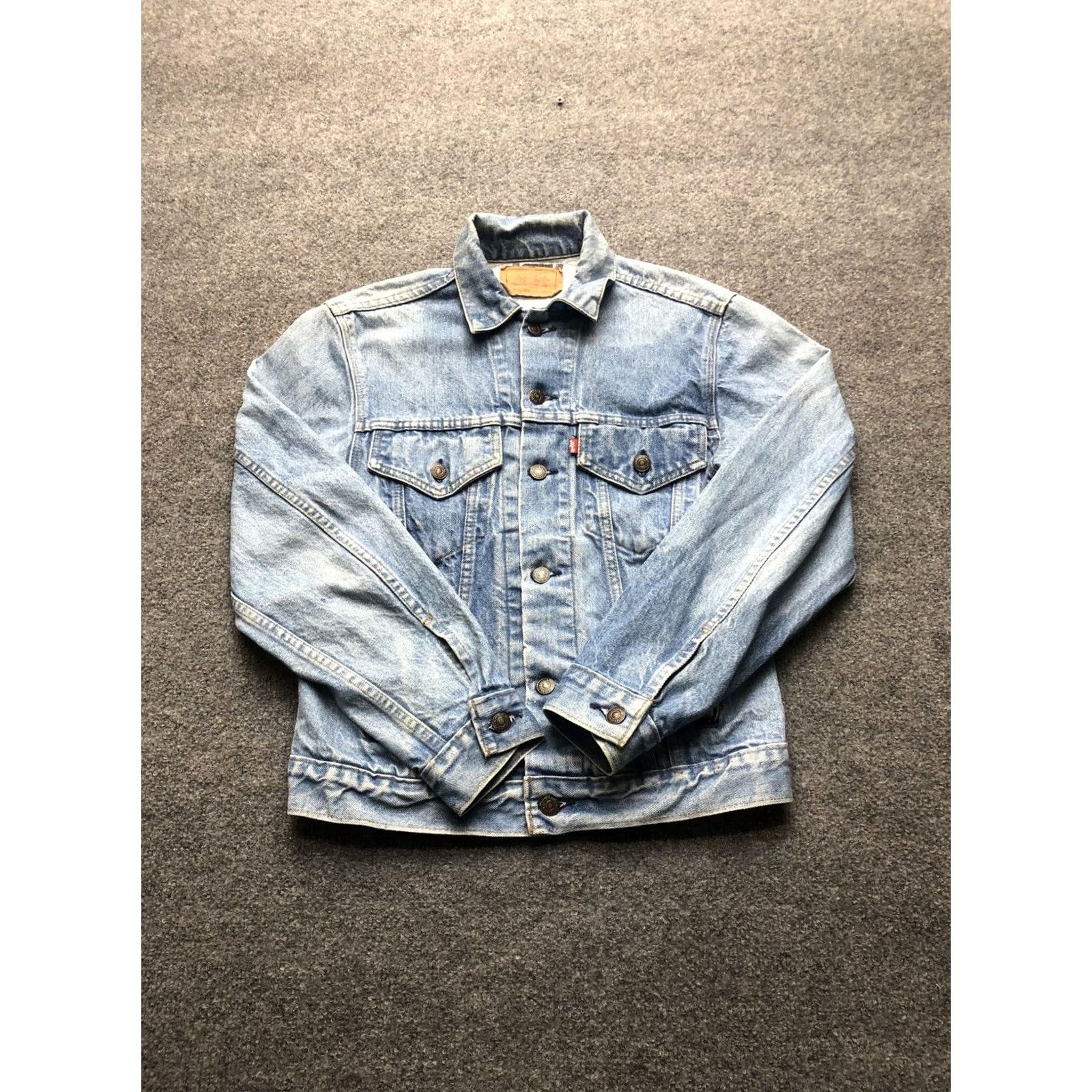 Levi's Levi's Jacket Mens 36 Blue Denim Bomber Button Front Trucker Casual Denim Jacket Men 36 Blue Size US 36 / EU 52 - 2 Thumbnail