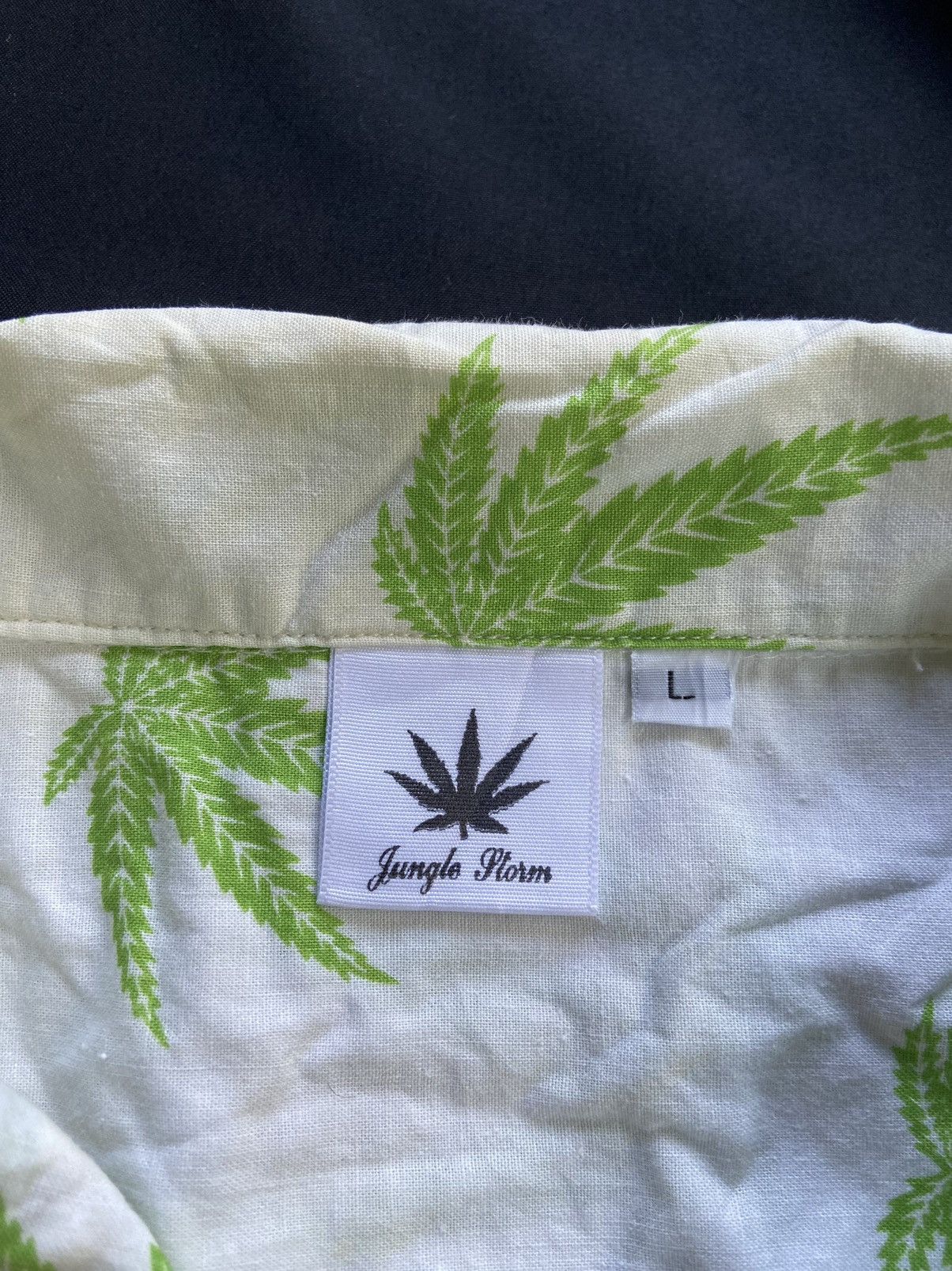 Beauty Beast MARIJUANA JUNGLE STORM BUTTON UP SHIRT Size US L / EU 52-54 / 3 - 7 Thumbnail