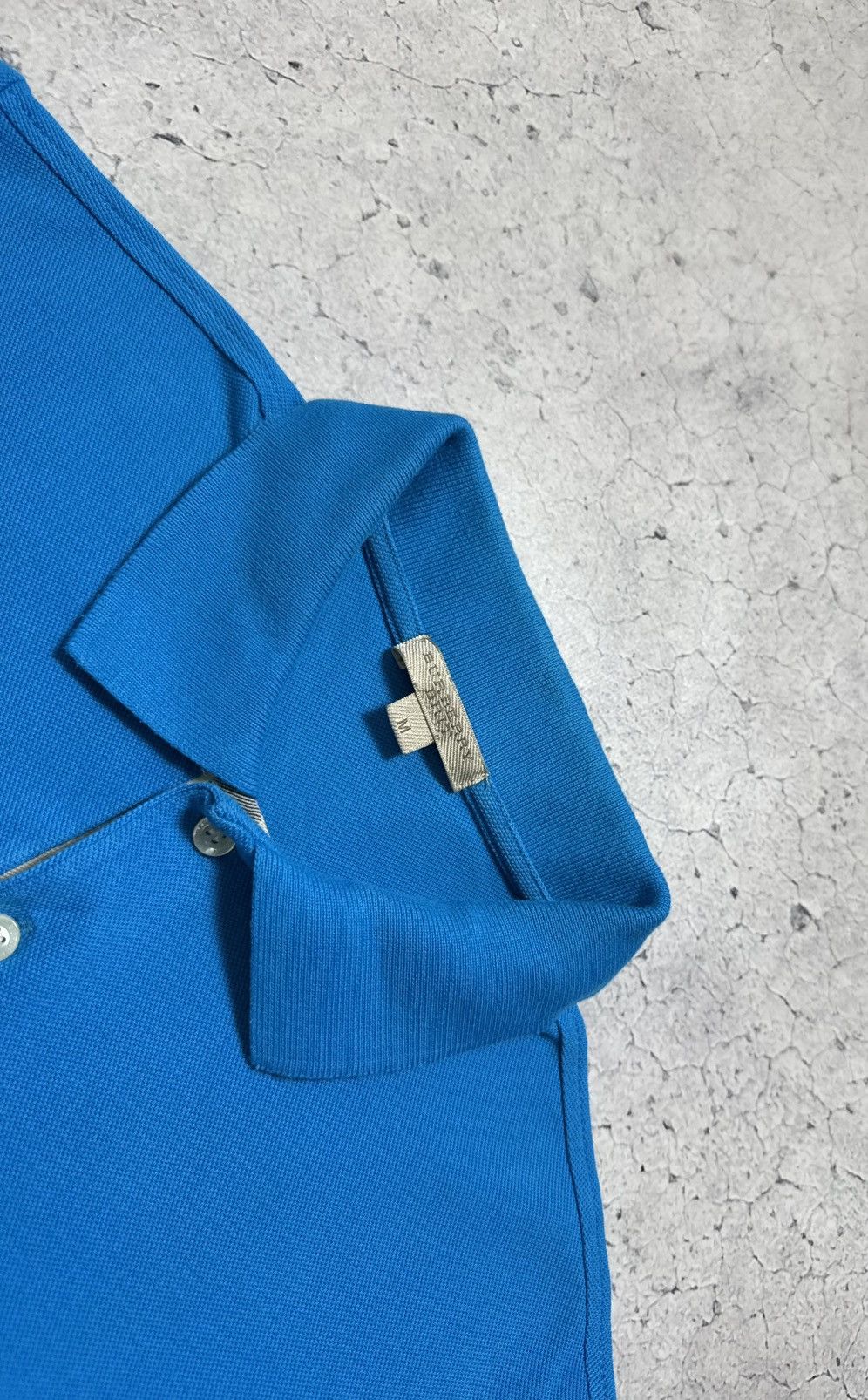 Burberry Burberry Luxury Blue Polo Shirt Size M Vintage Size US M / EU 48-50 / 2 - 8 Thumbnail