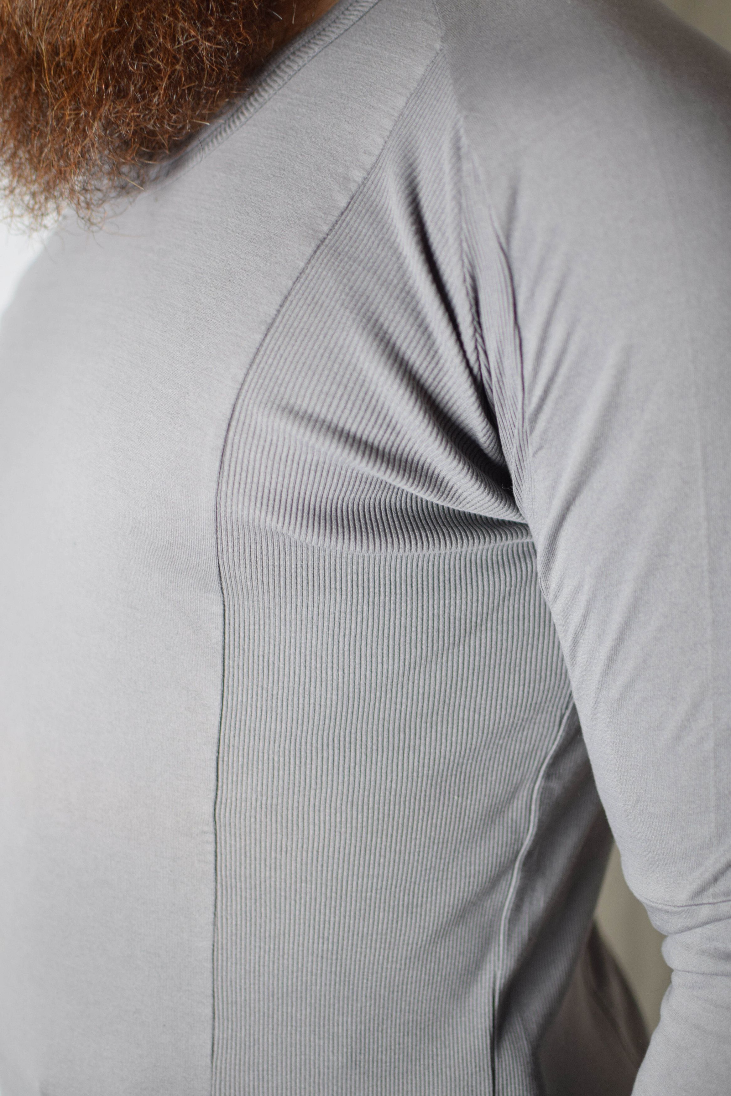 Julius MA_Julius AW12 Grey Top Size US M / EU 48-50 / 2 - 8 Thumbnail