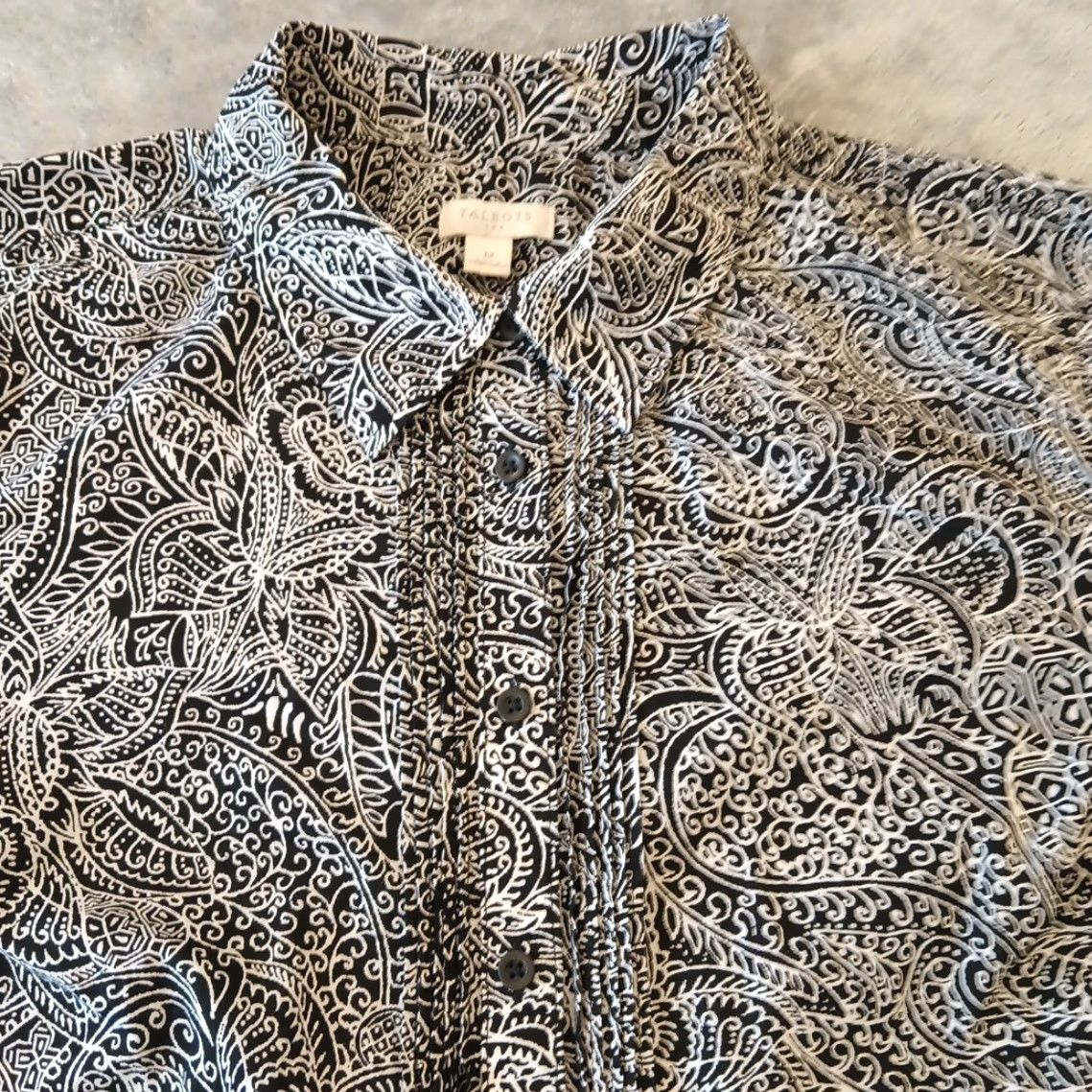 Talbots Talbots Shirt Womens Medium Black Paisley Long Sleeve Button Up Lightweight Regular Cotton Size M / US 6-8 / IT 42-44 - 2 Thumbnail