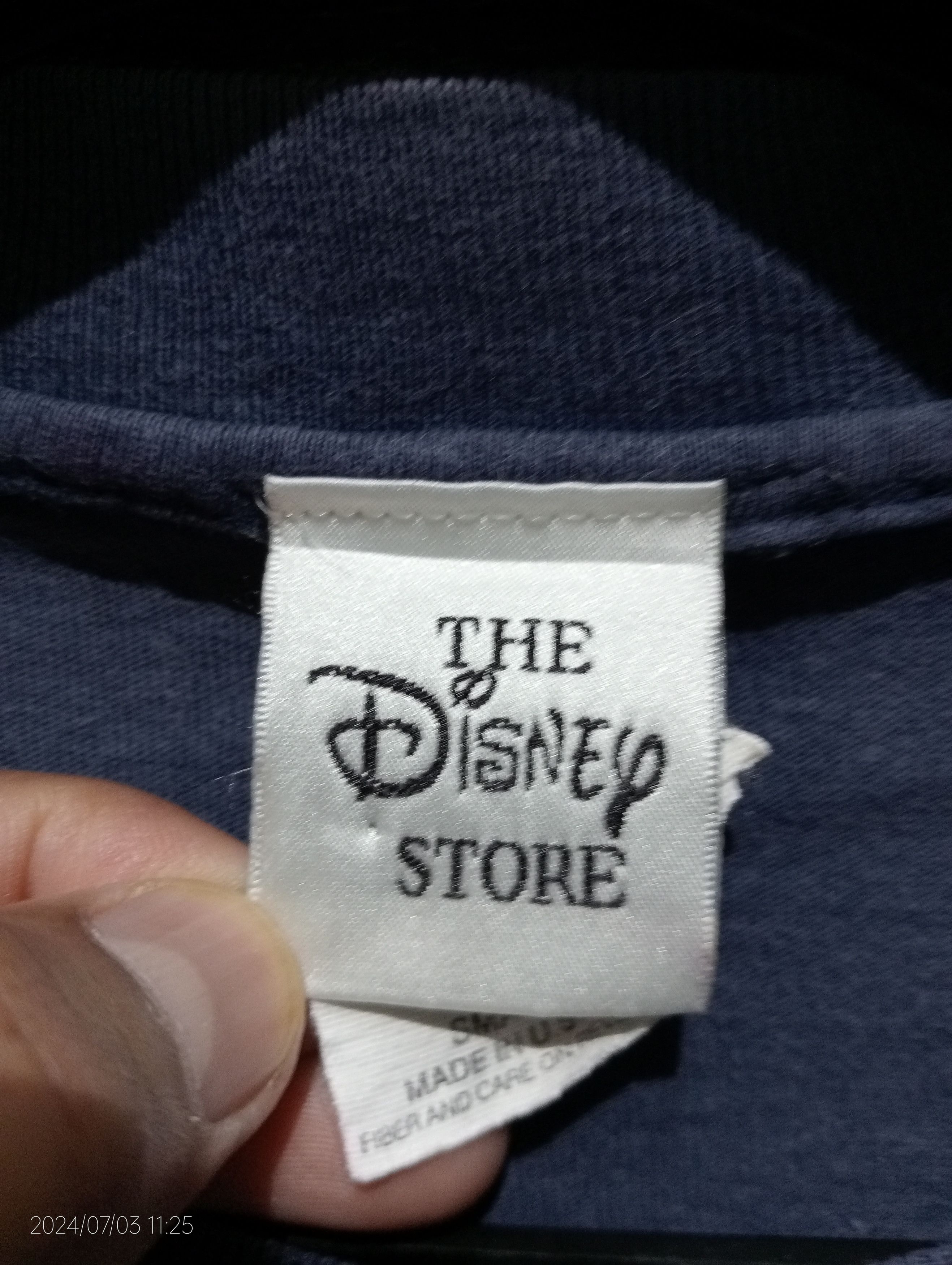 Disney Vintage '90s The Disney Store Mickey Mouse Tee USA Size US S / EU 44-46 / 1 - 4 Thumbnail