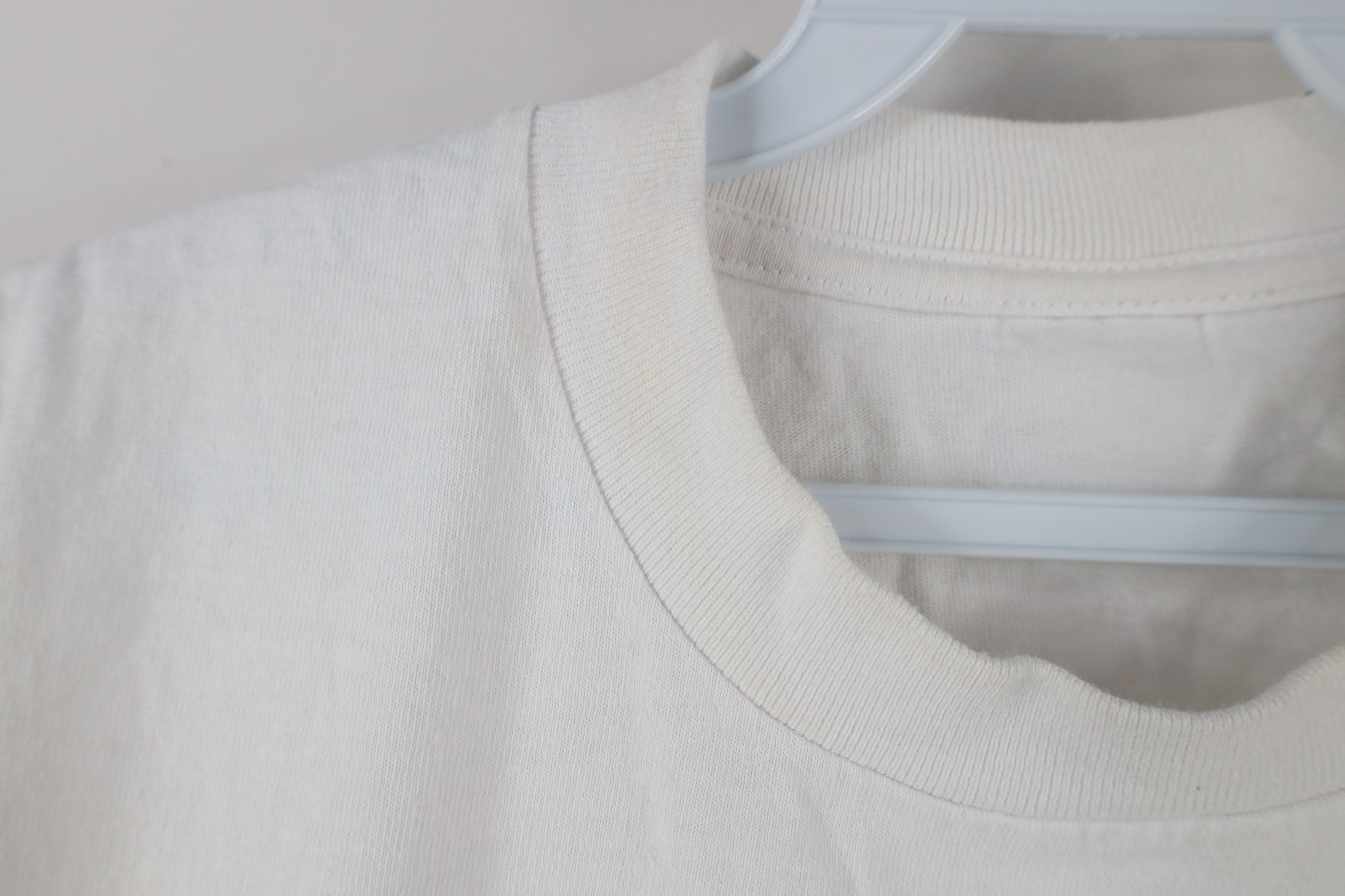 Vintage Vintage 90s Streetwear Heavyweight Cotton T-Shirt White Size US L / EU 52-54 / 3 - 4 Thumbnail