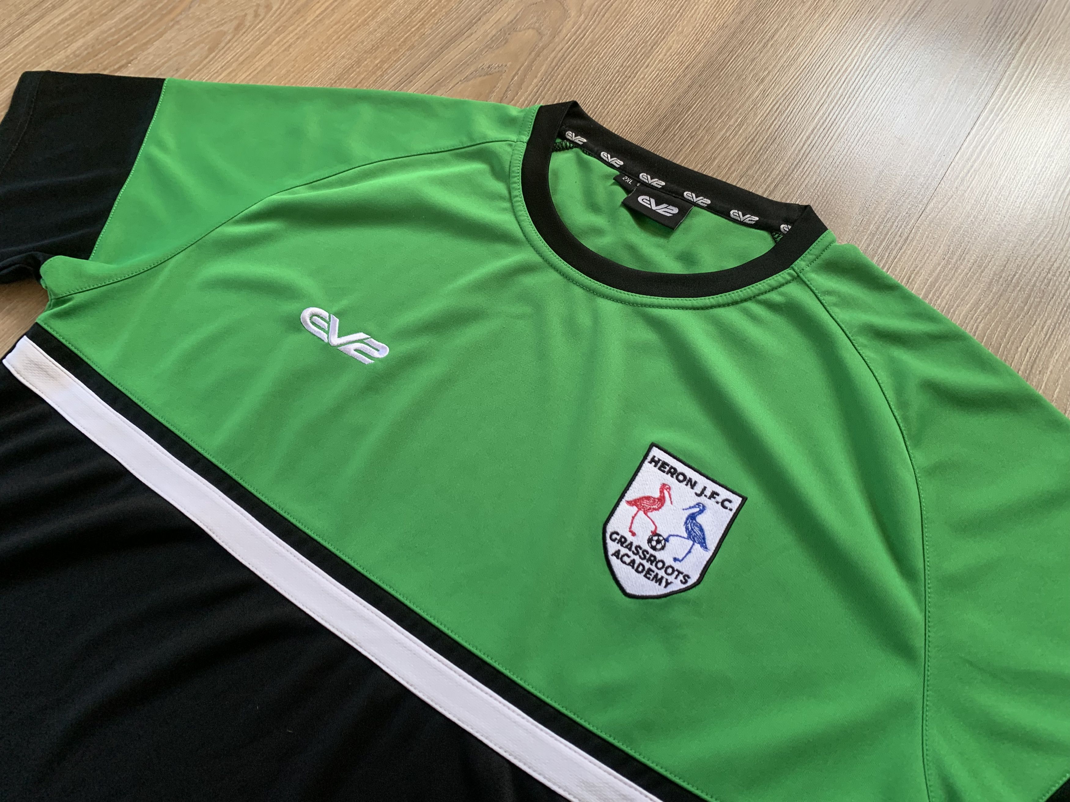 Vintage EV2 Herron JFC Soccer Jersey Size US M / EU 48-50 / 2 - 4 Thumbnail