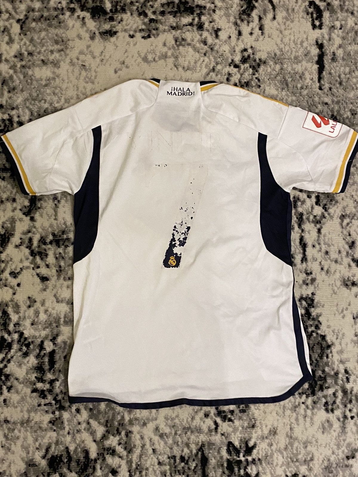 Adidas Real Madrid Vinicius Jr Adidas Jersey 7 White Home Kit S Size US S / EU 44-46 / 1 - 7 Thumbnail