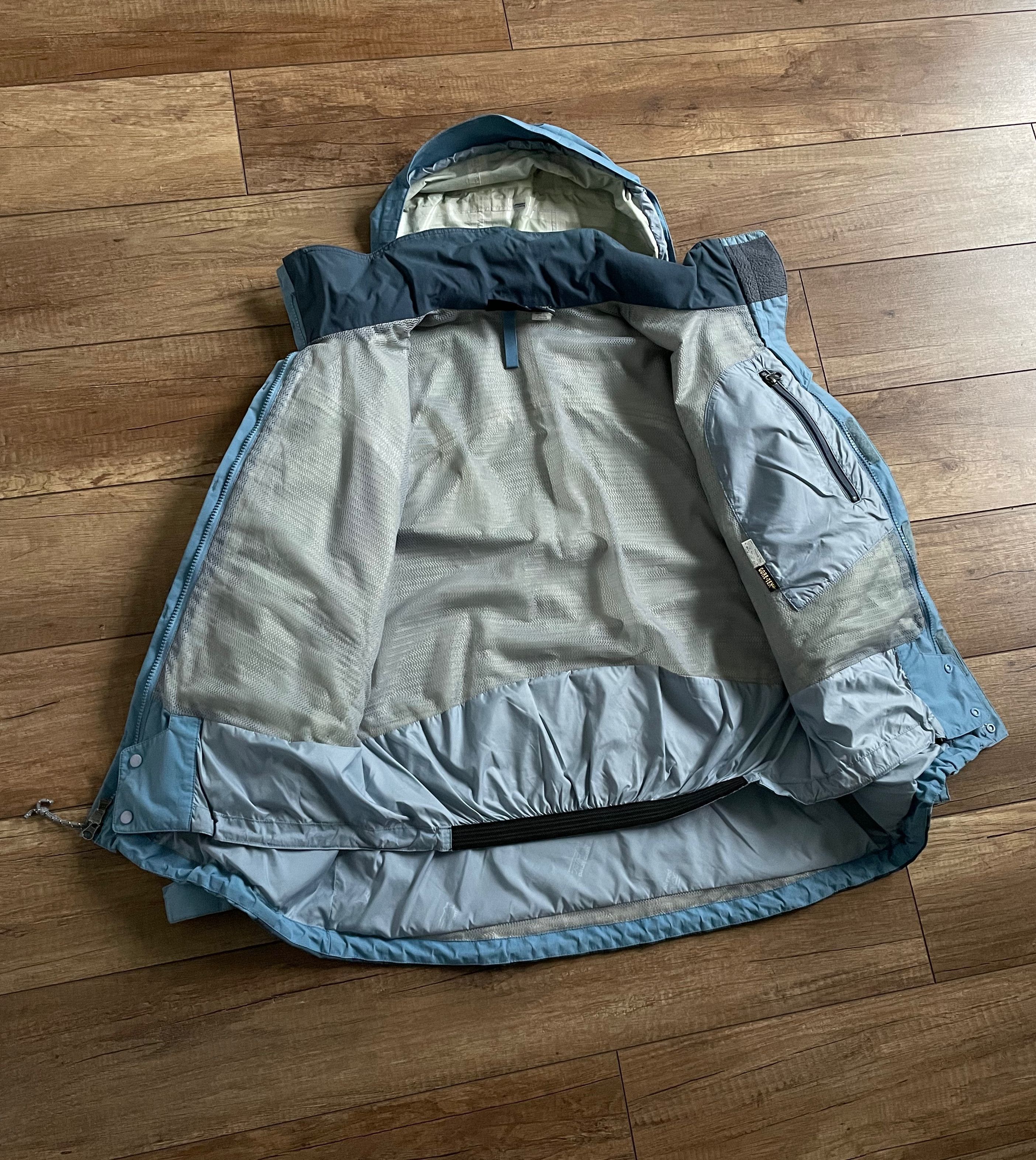 Patagonia Vintage Patagonia GoreTex XCR Blue Hooded Windbreaker Jacket Size M / US 6-8 / IT 42-44 - 11 Thumbnail