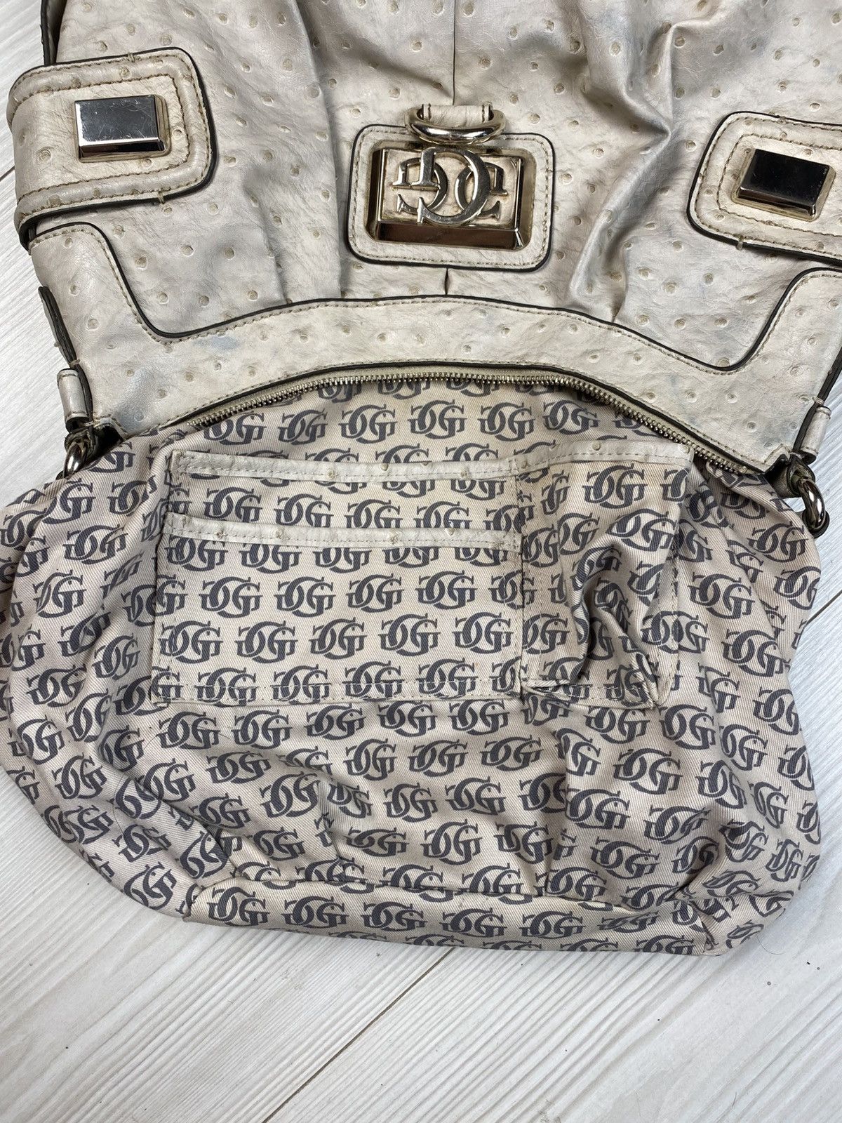 Guess Vintage Ostrich Leather Bag Guess Avant Garde style y2k Size ONE SIZE - 15 Thumbnail