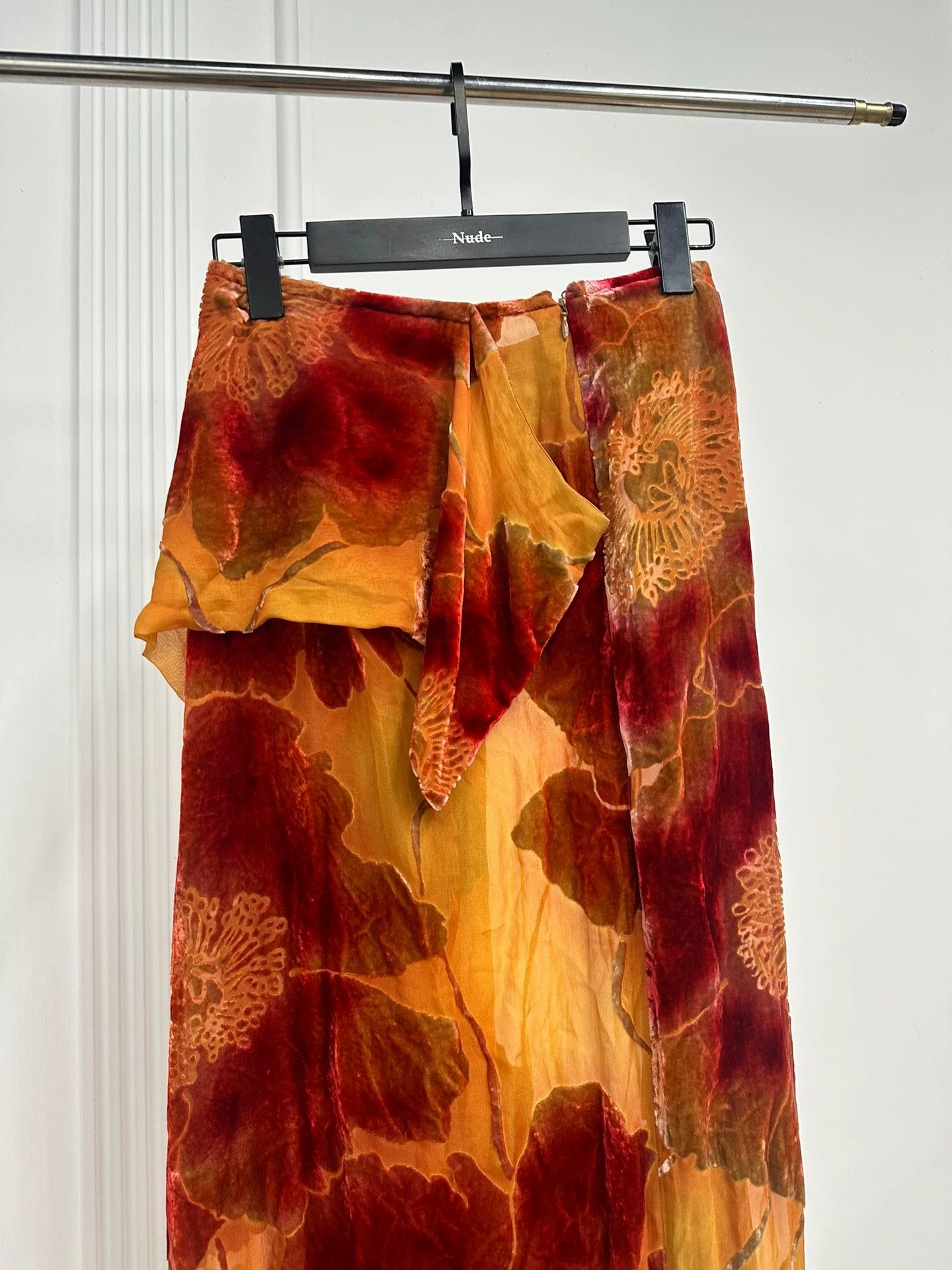 Yohji Yamamoto Yohji Yamamoto Noir Silk&Velvet Floral Skirt Yellow/Red Size 26" / US 2 / IT 38 - 2 Thumbnail
