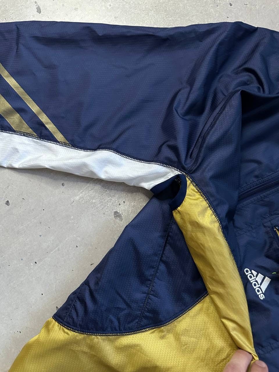 Adidas Adidas Equipment Vintage Soccer Windbreaker Football Jacket Size US M / EU 48-50 / 2 - 5 Thumbnail