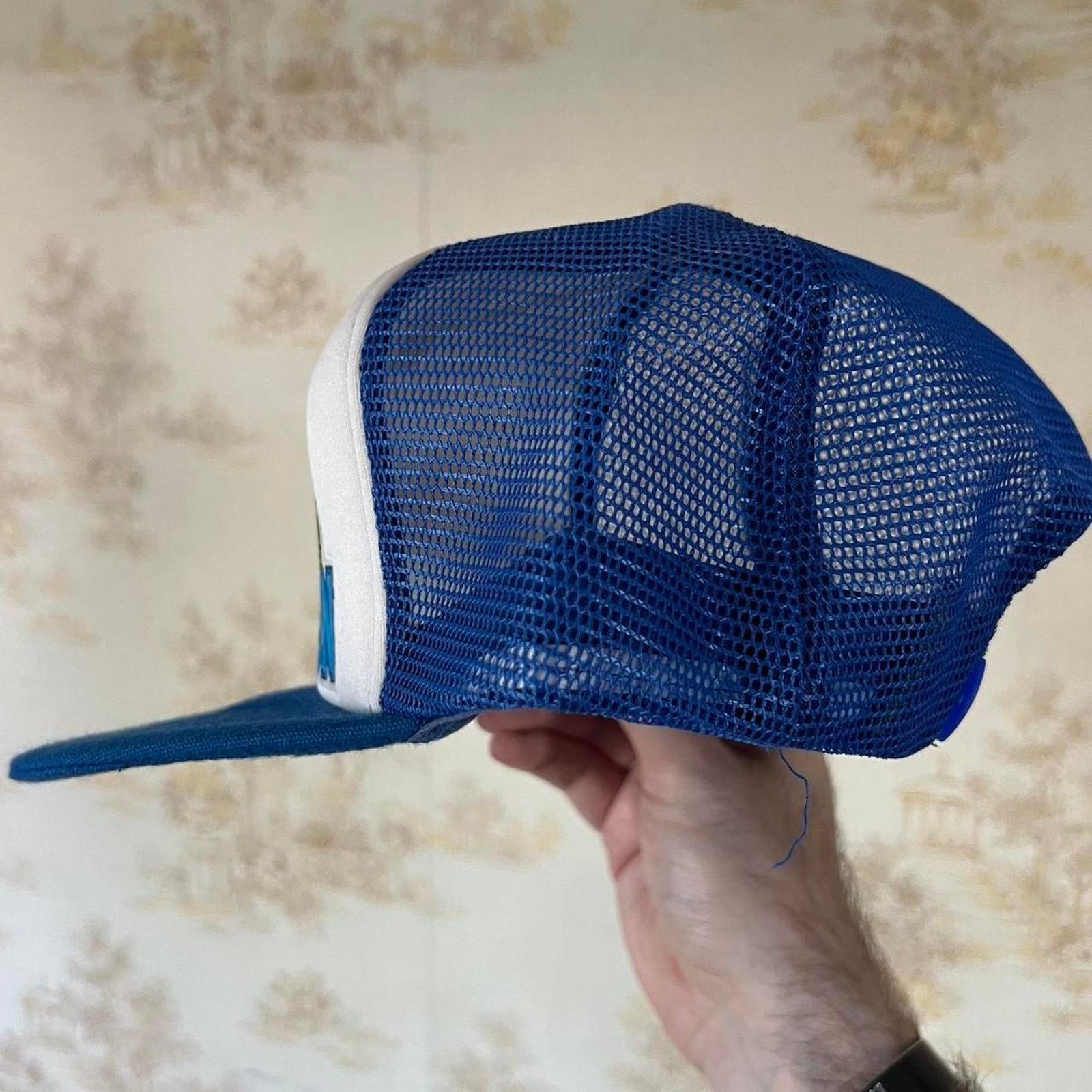 Vintage 80s Oregon Deer Trucker Hat | Embossed Puff Print | OSFA Size ONE SIZE - 3 Thumbnail