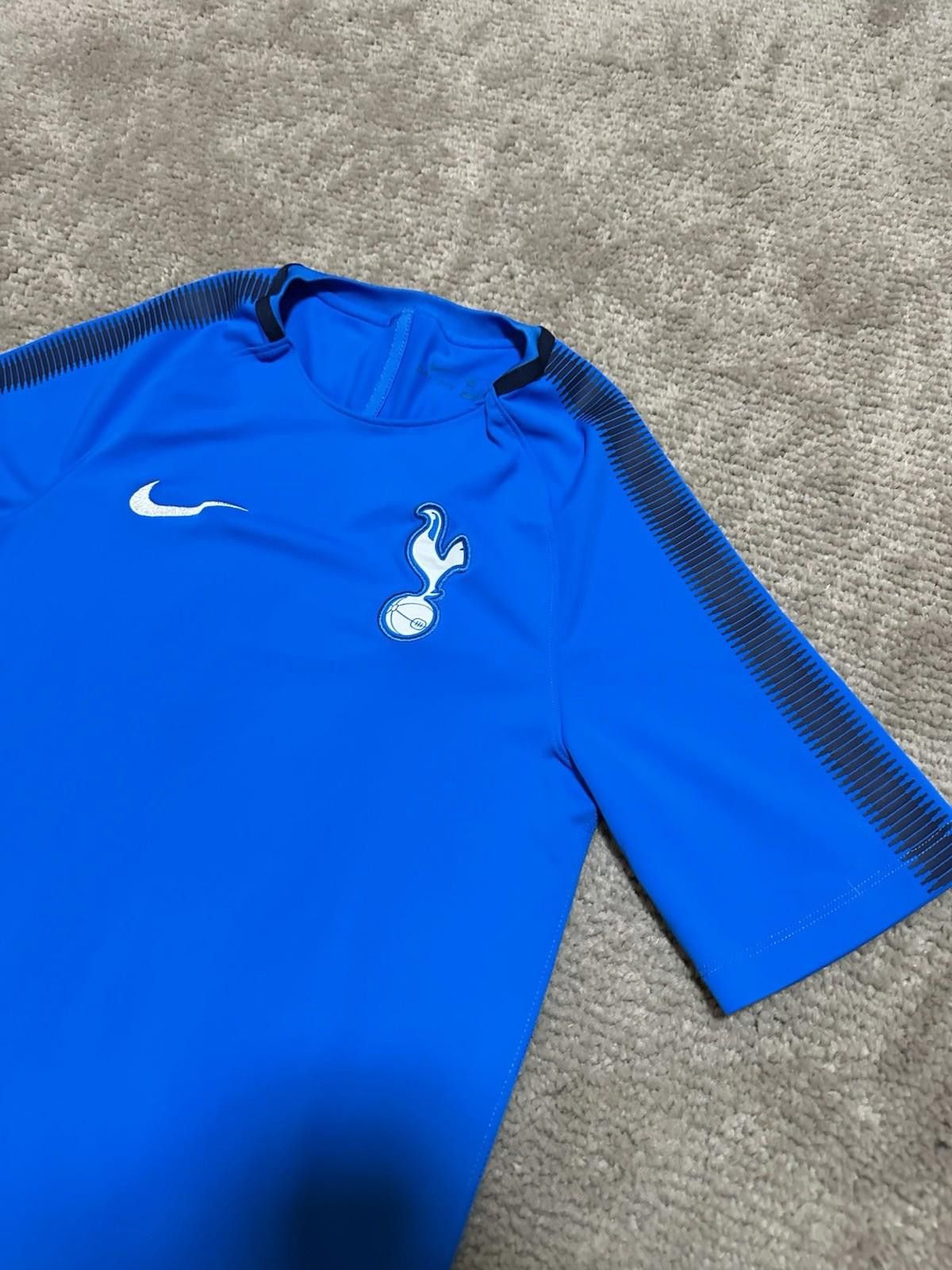 Nike TOTTENHAM HOTSPUR NIKE 2017/2018 FOOTBALL TRAINING JERSEY S Size US S / EU 44-46 / 1 - 4 Thumbnail